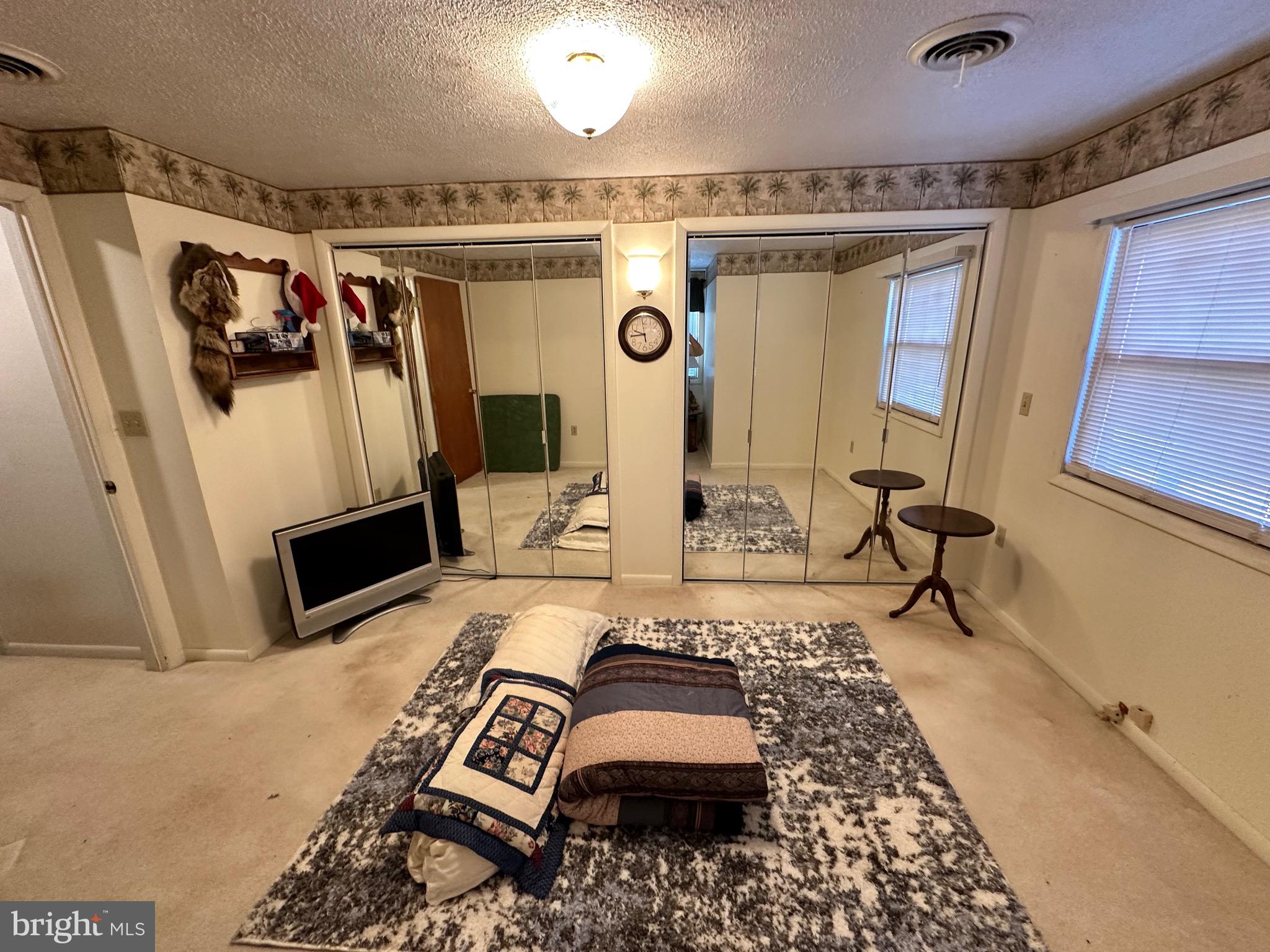 FAIRVIEW - Residential