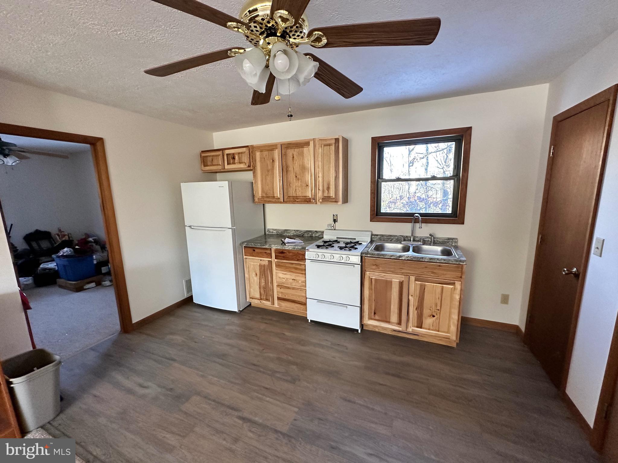 FAIRVIEW - Residential