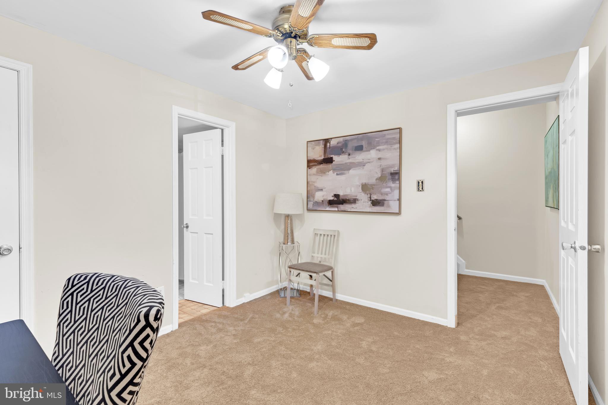 LONDON TOWN WEST - Residential