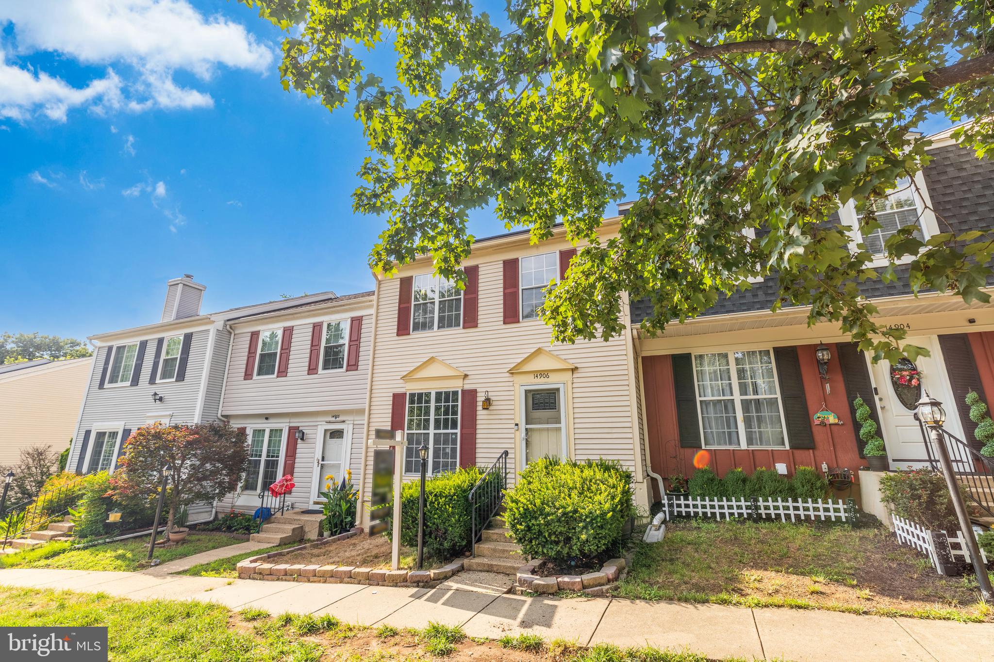 LONDON TOWN WEST - Residential