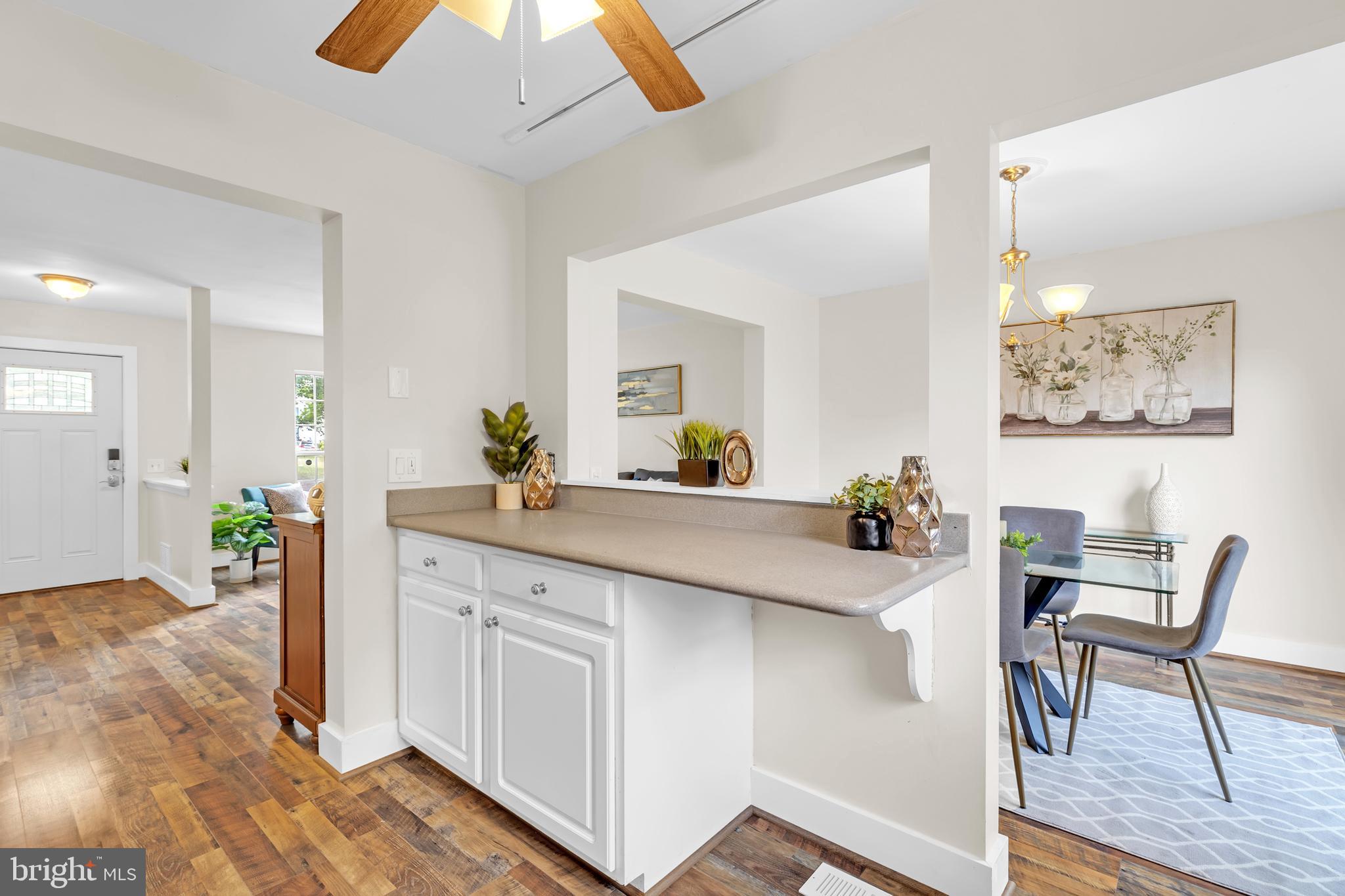 LONDON TOWN WEST - Residential