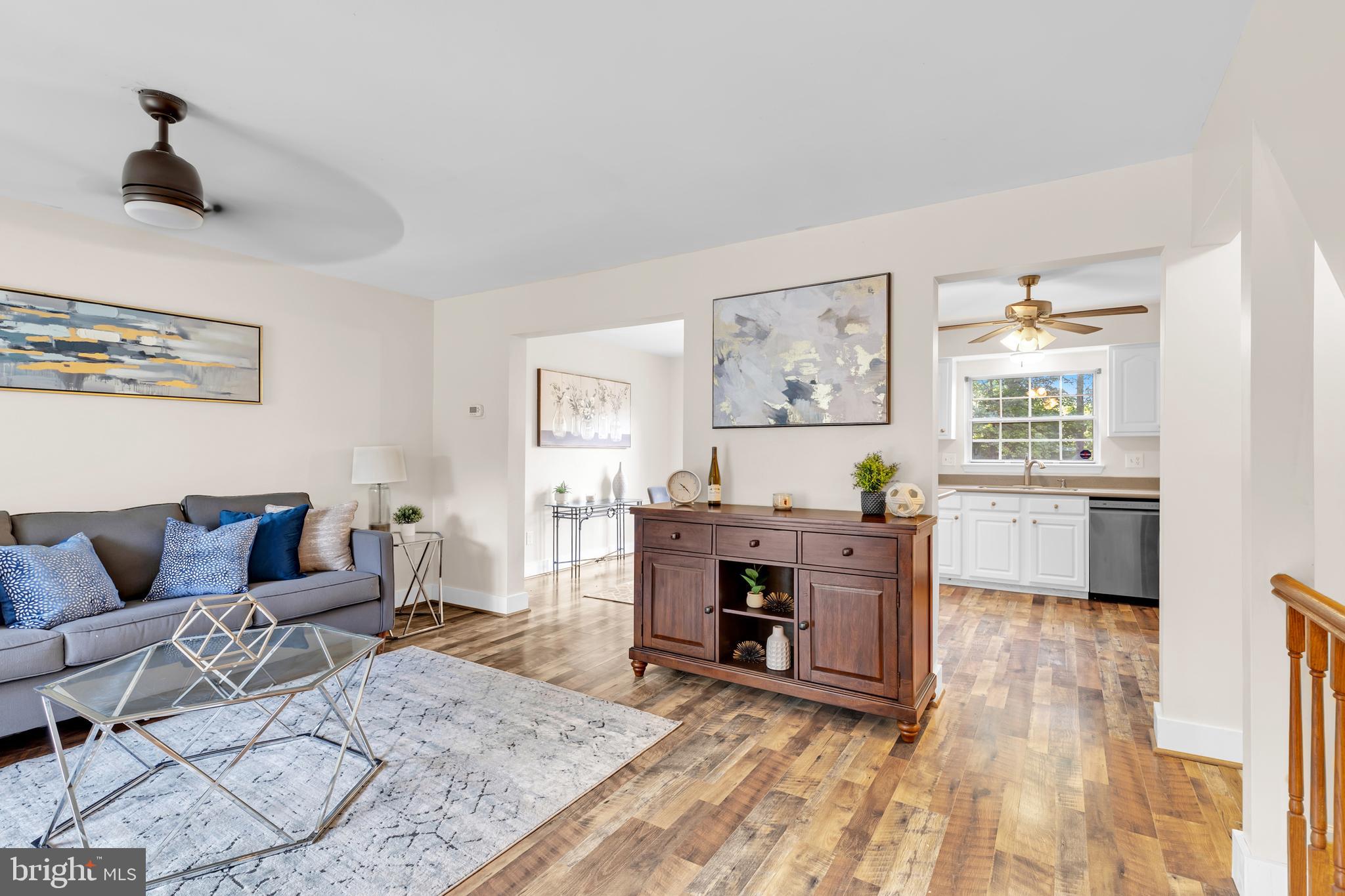 LONDON TOWN WEST - Residential