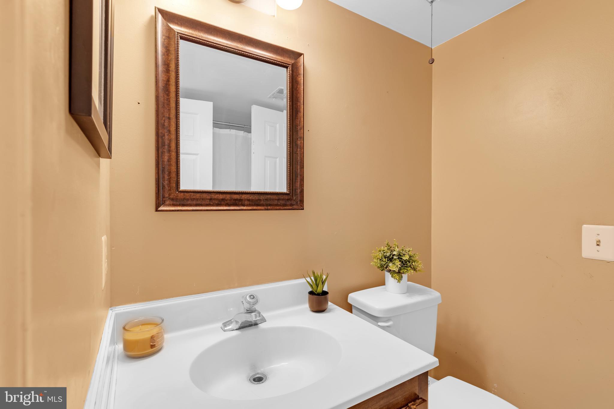 LONDON TOWN WEST - Residential