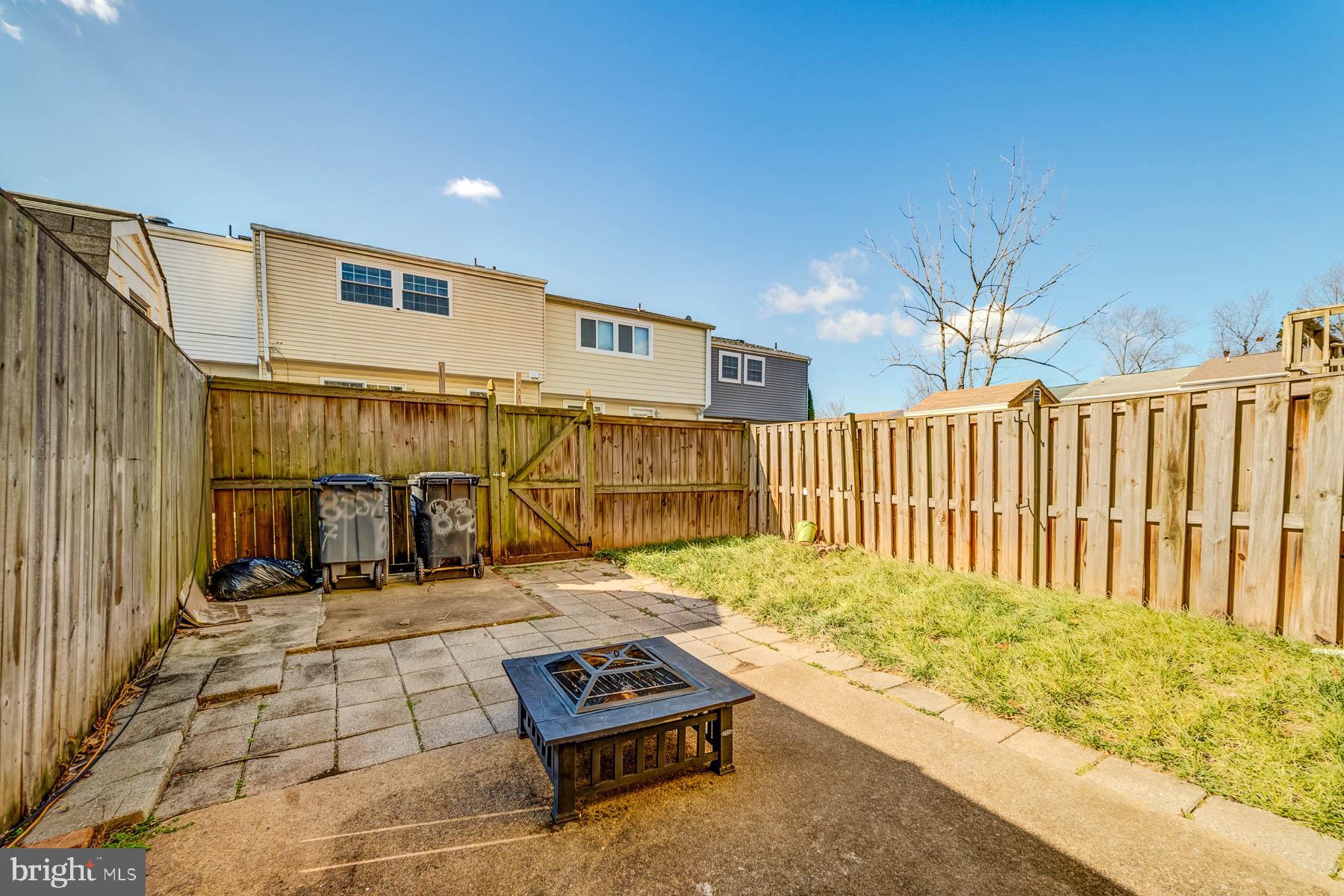 POINT OF WOODS - Residential