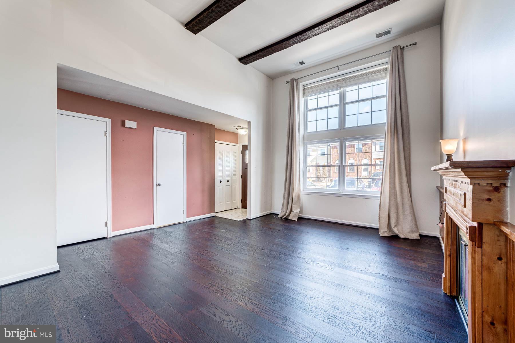 POINT OF WOODS - Residential