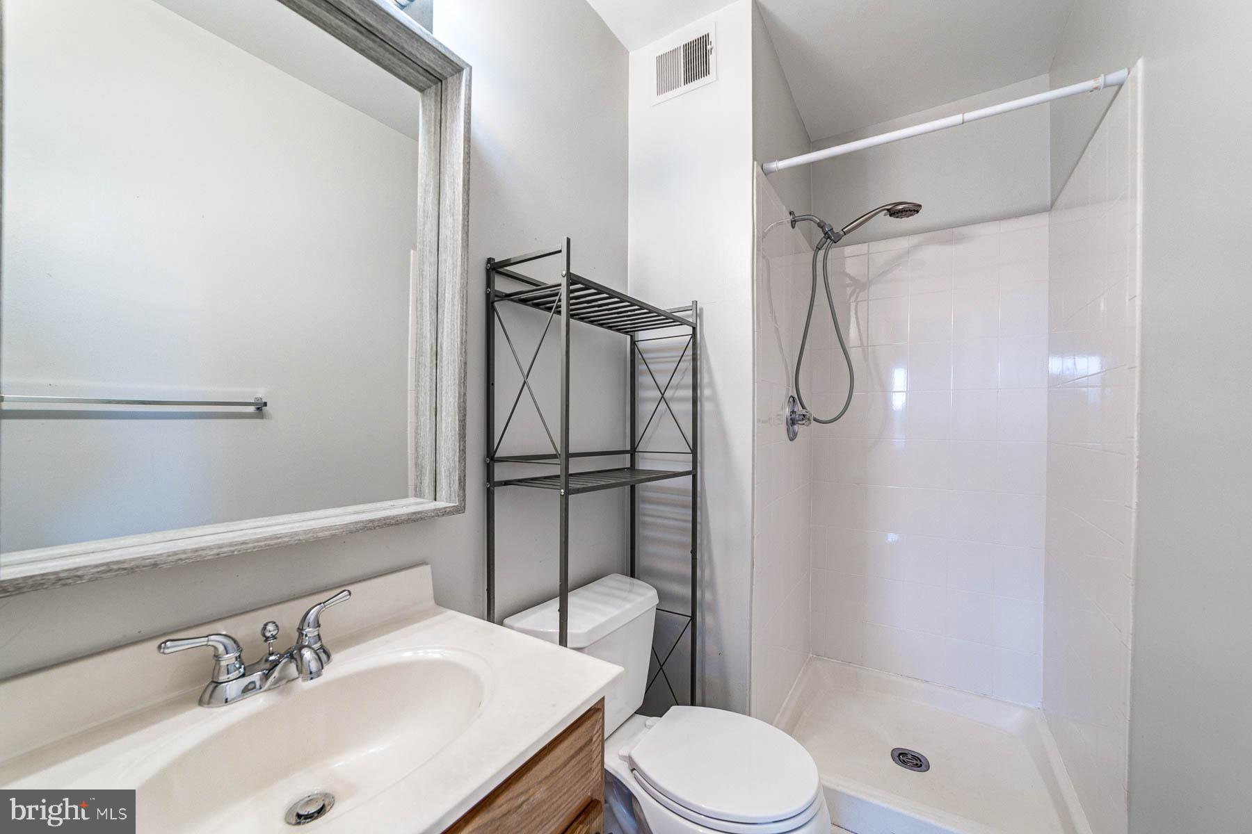 POINT OF WOODS - Residential