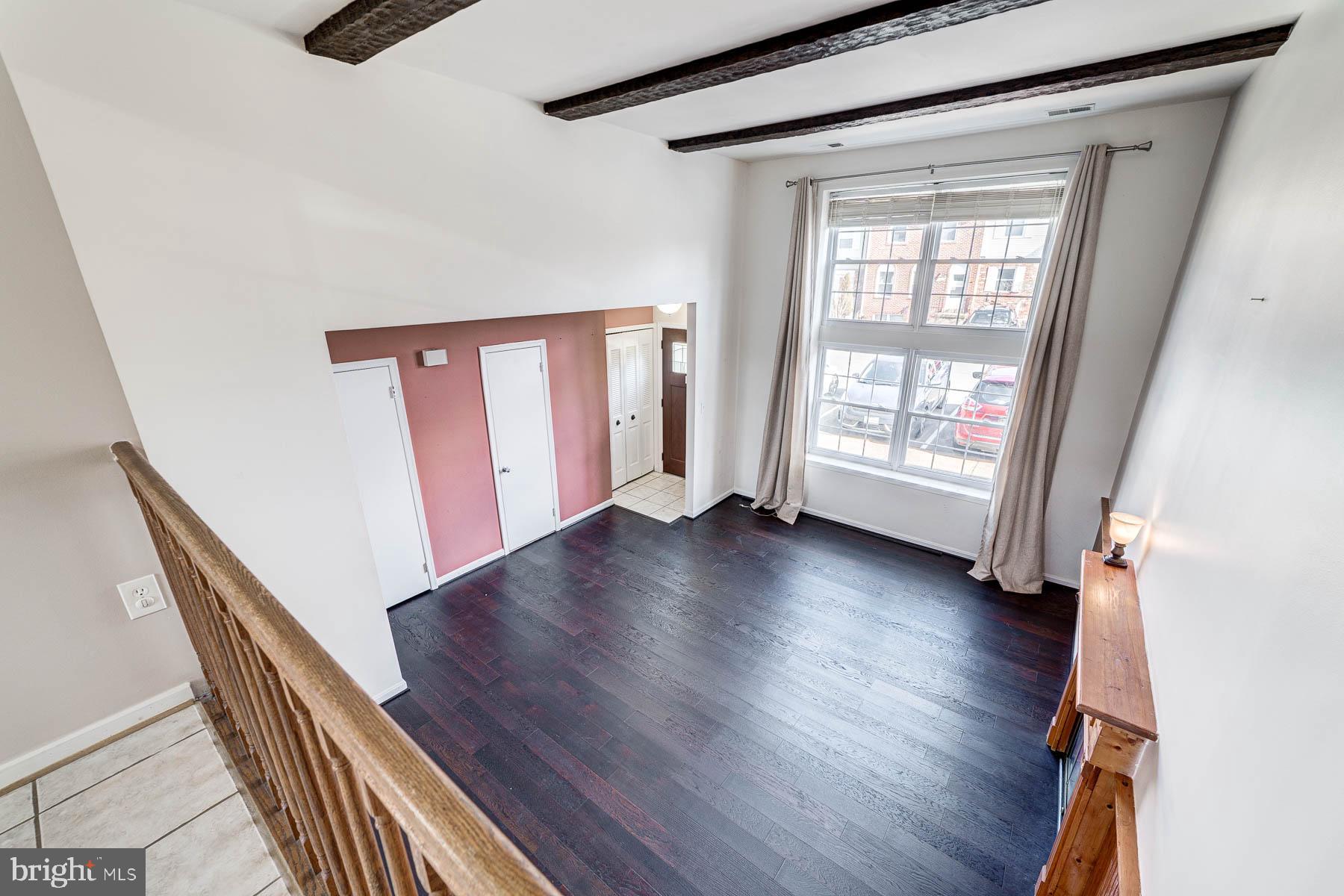 POINT OF WOODS - Residential