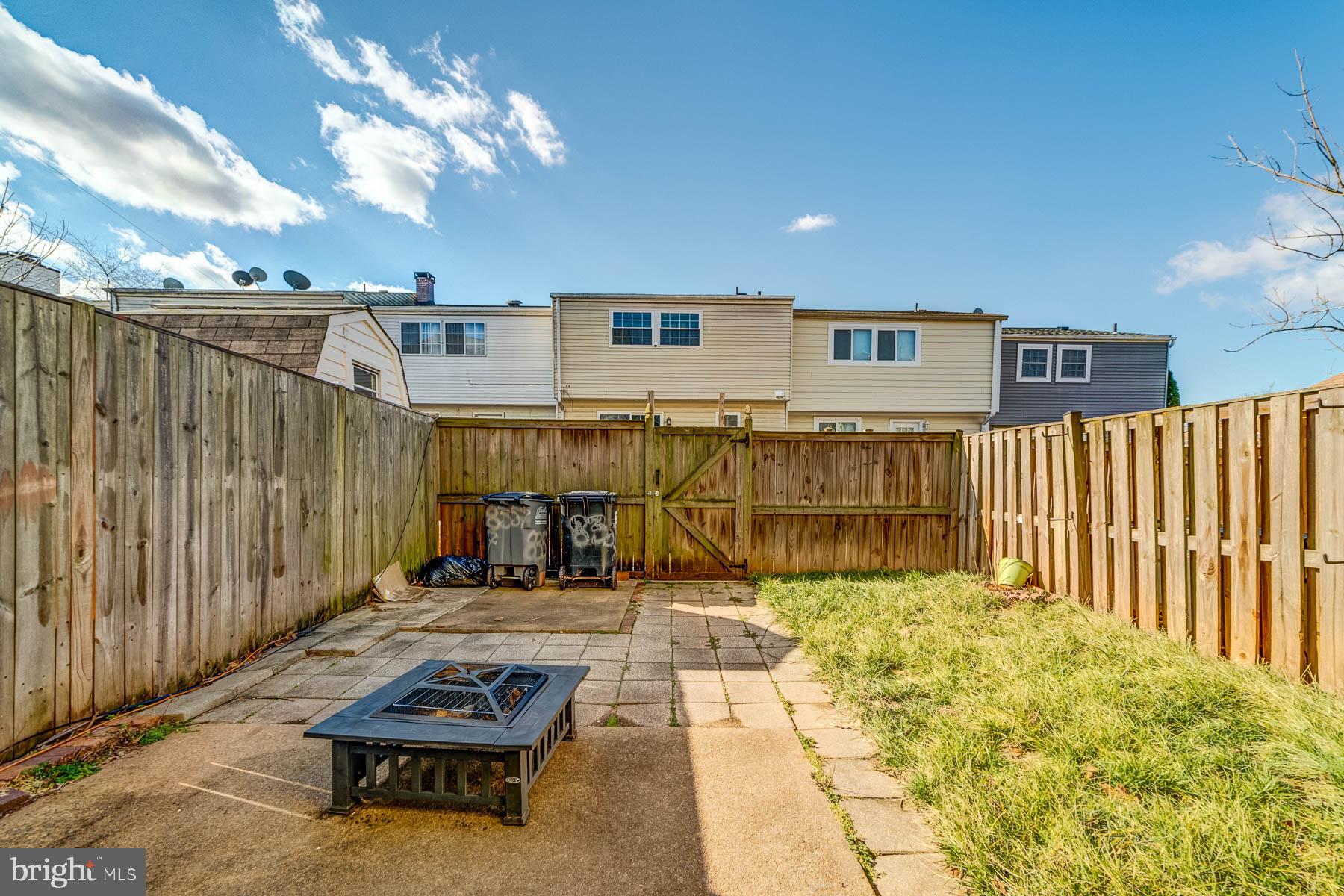 POINT OF WOODS - Residential