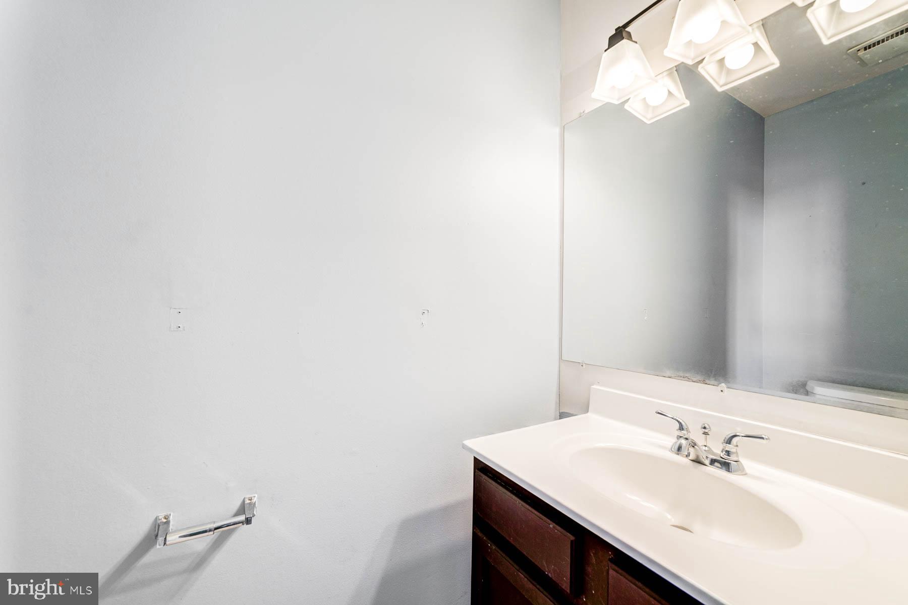 POINT OF WOODS - Residential