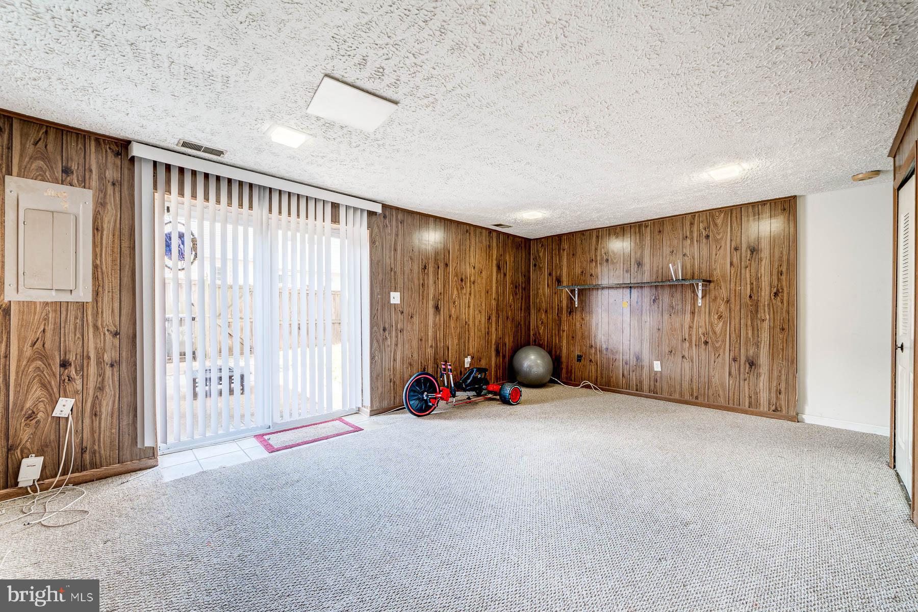 POINT OF WOODS - Residential