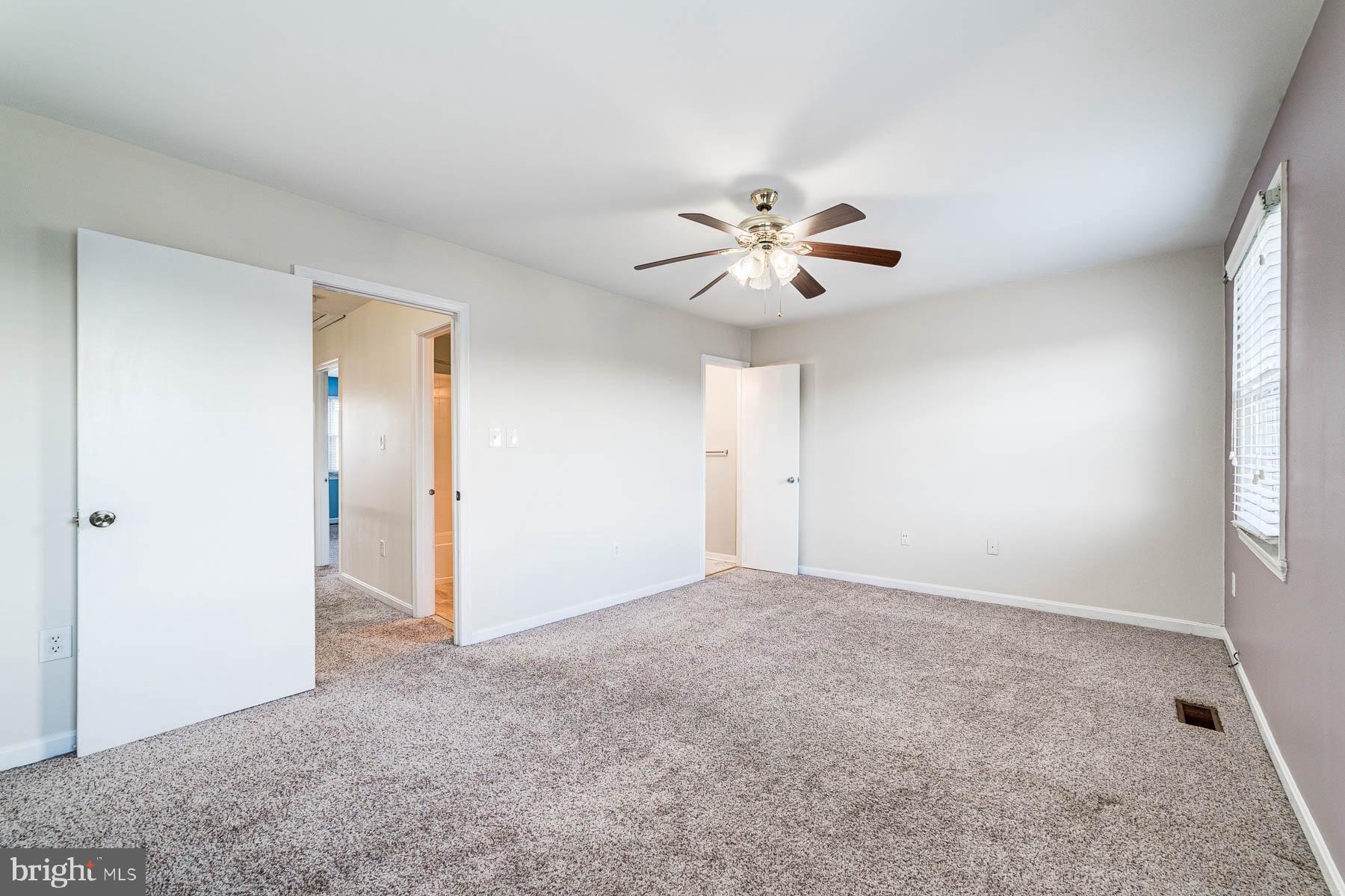 POINT OF WOODS - Residential