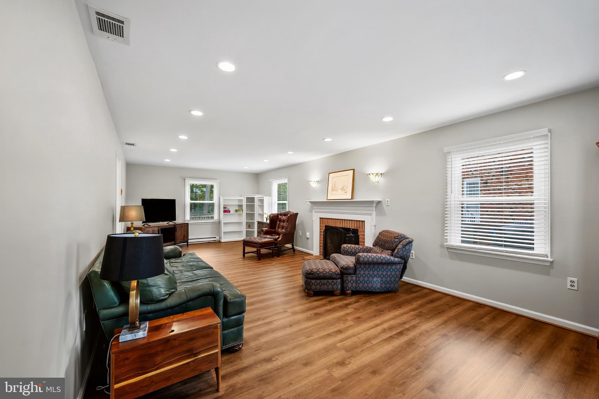 CEDARMEADE - Residential