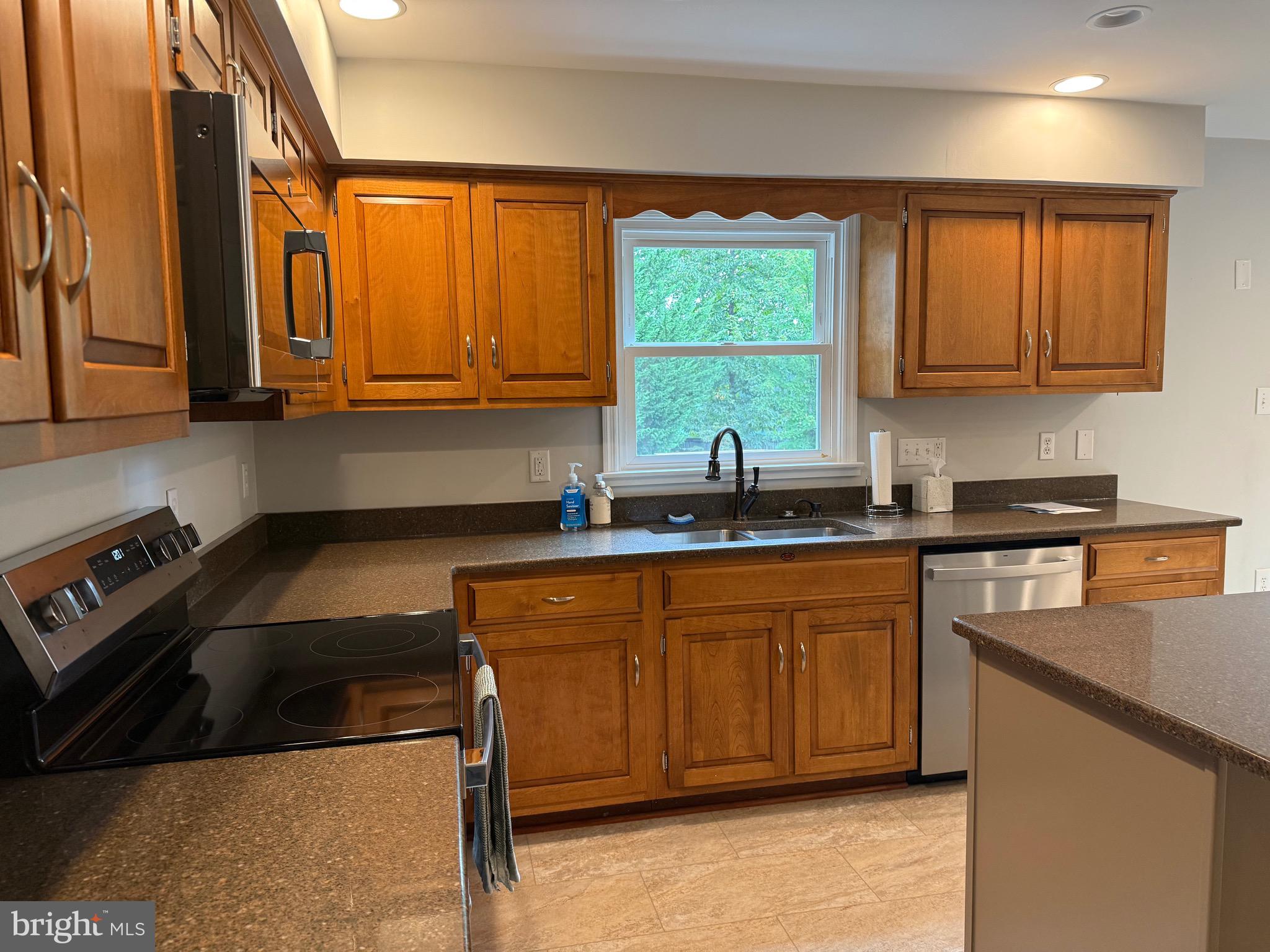 CEDARMEADE - Residential