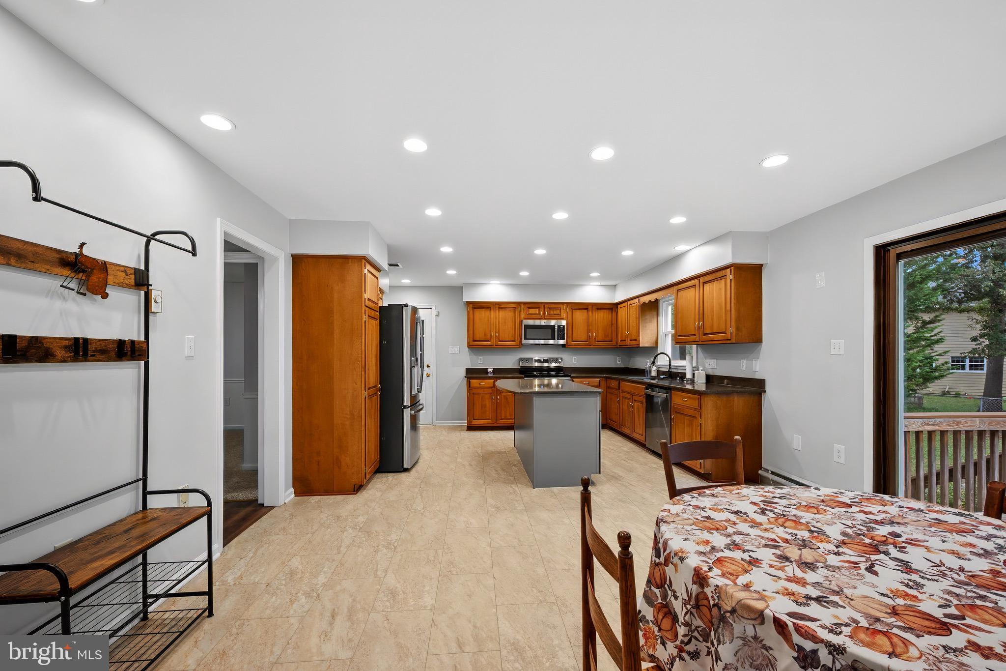 CEDARMEADE - Residential