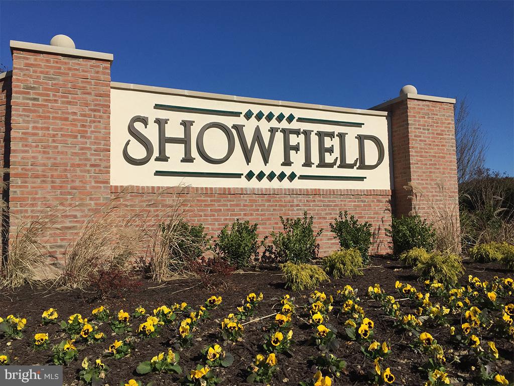 SHOWFIELD - Residential
