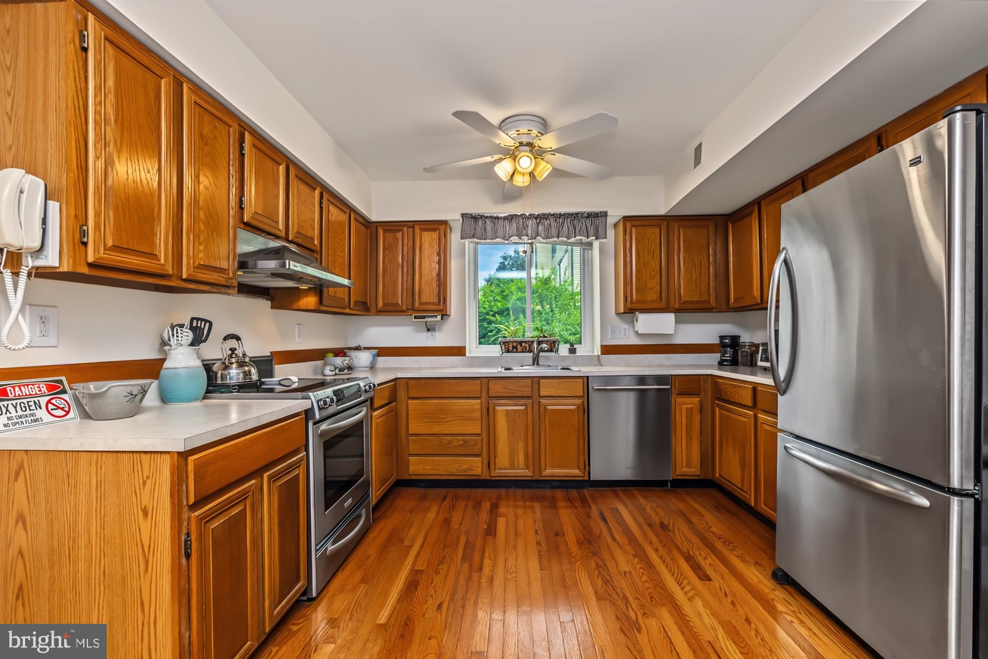 2517 POND VIEW DRIVE 2517