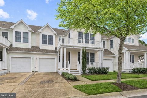 Townhouse For Sale - 88 Willow Oak Avenue<br/> OCEAN VIEW, DE 19970