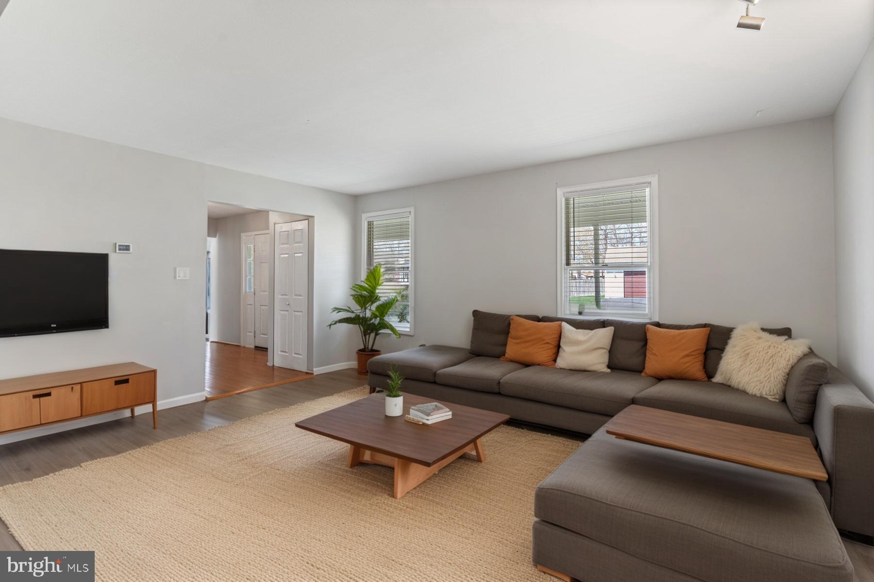 WHITE OAK VILLAGE - Residential