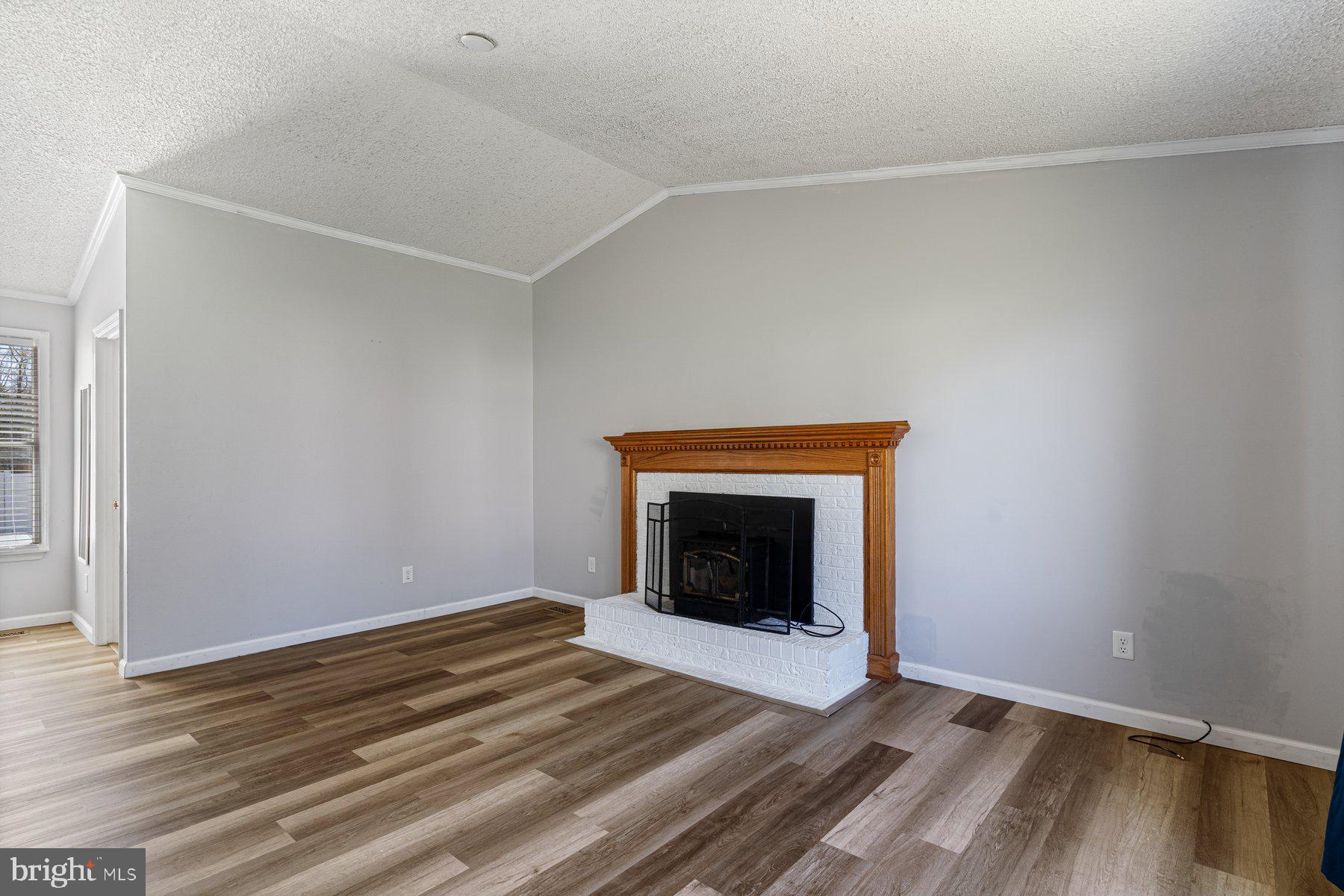 WHITE OAK VILLAGE - Residential