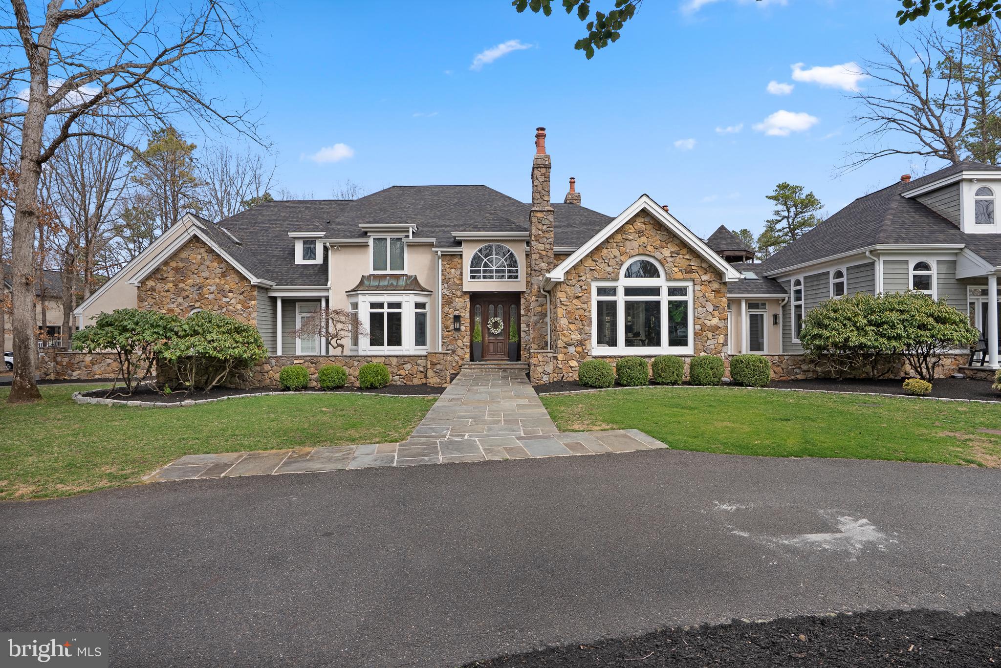 16 HIGH POINT DRIVE