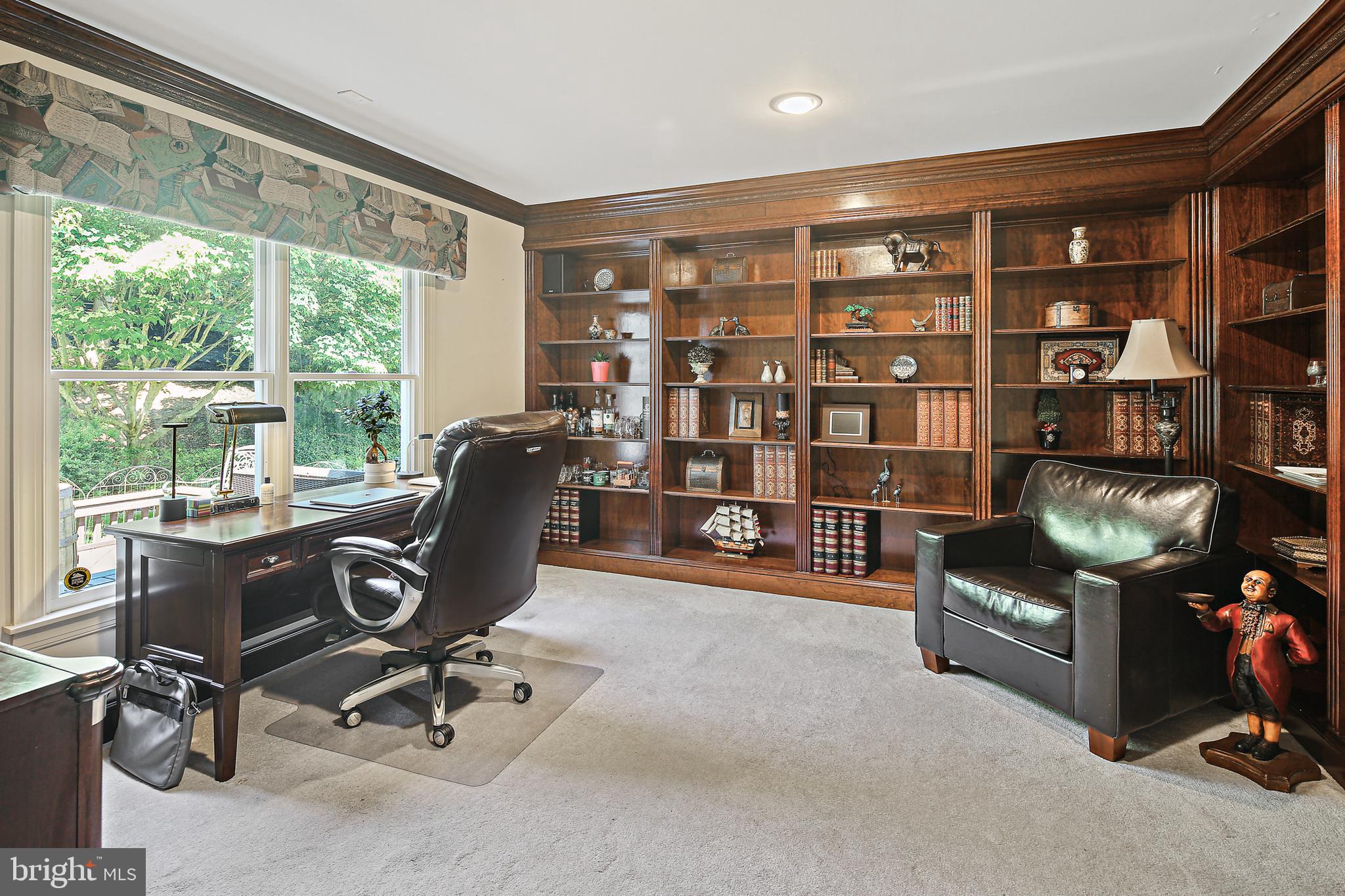 SEMINARY OVERLOOK - Residential