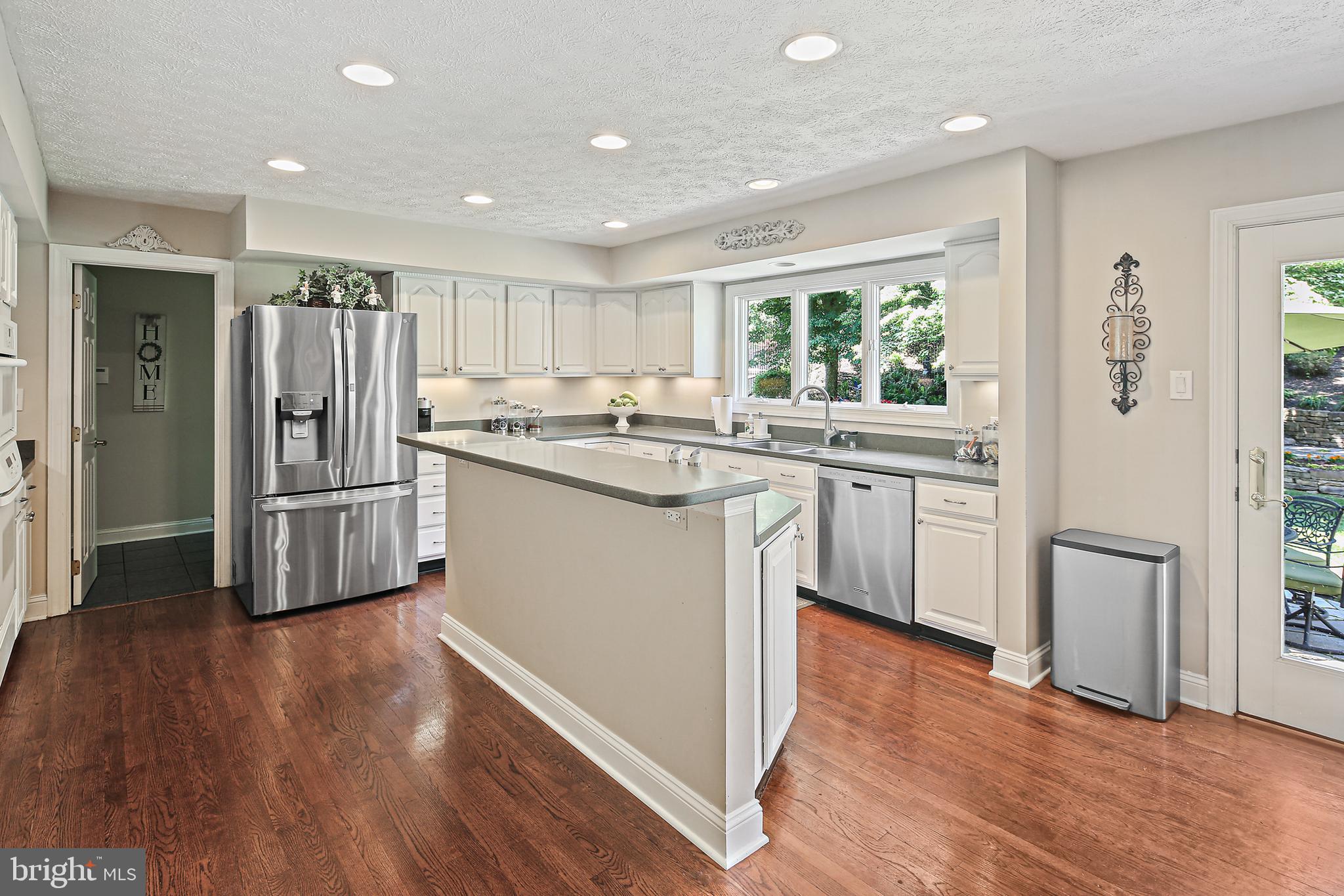 SEMINARY OVERLOOK - Residential