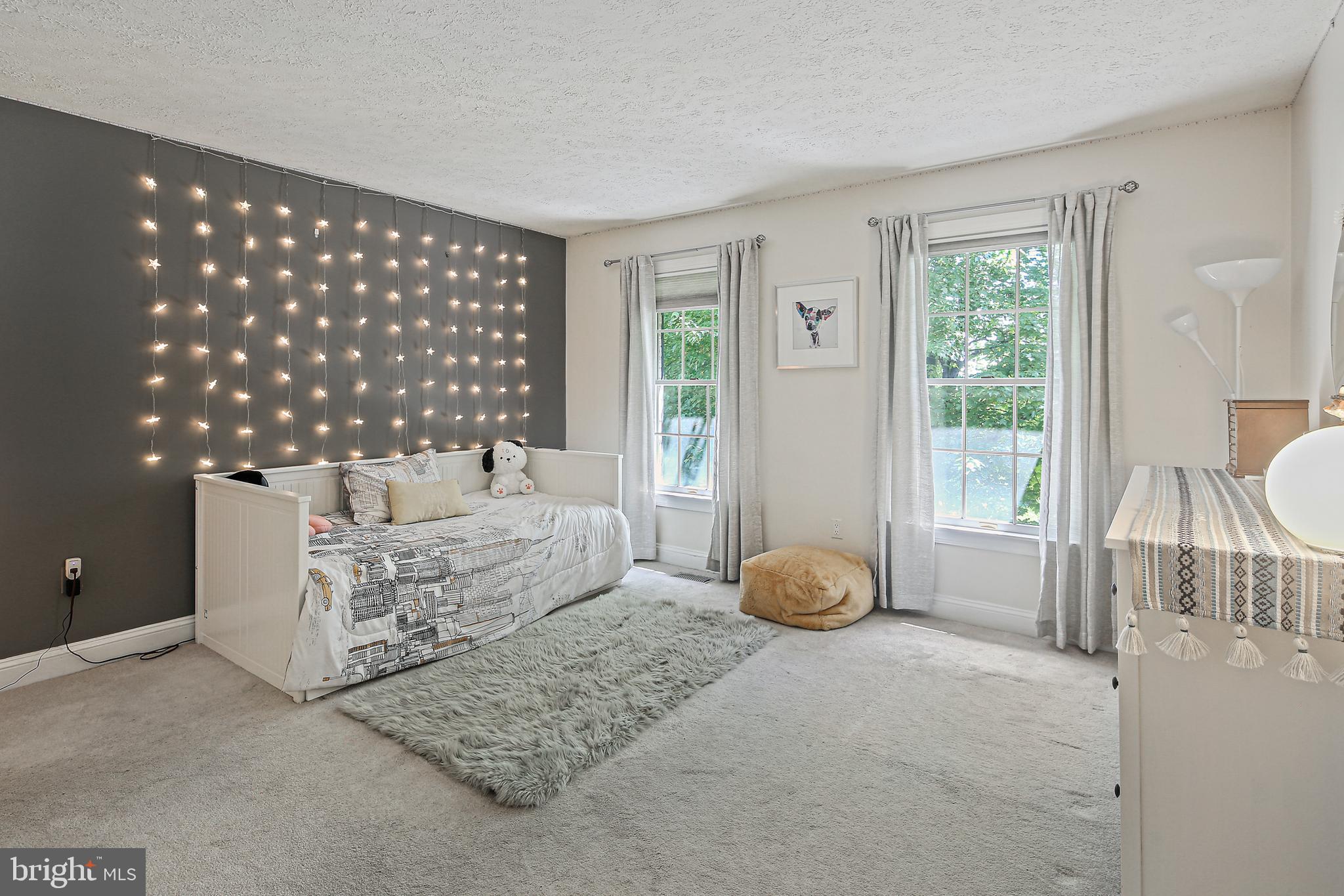 SEMINARY OVERLOOK - Residential