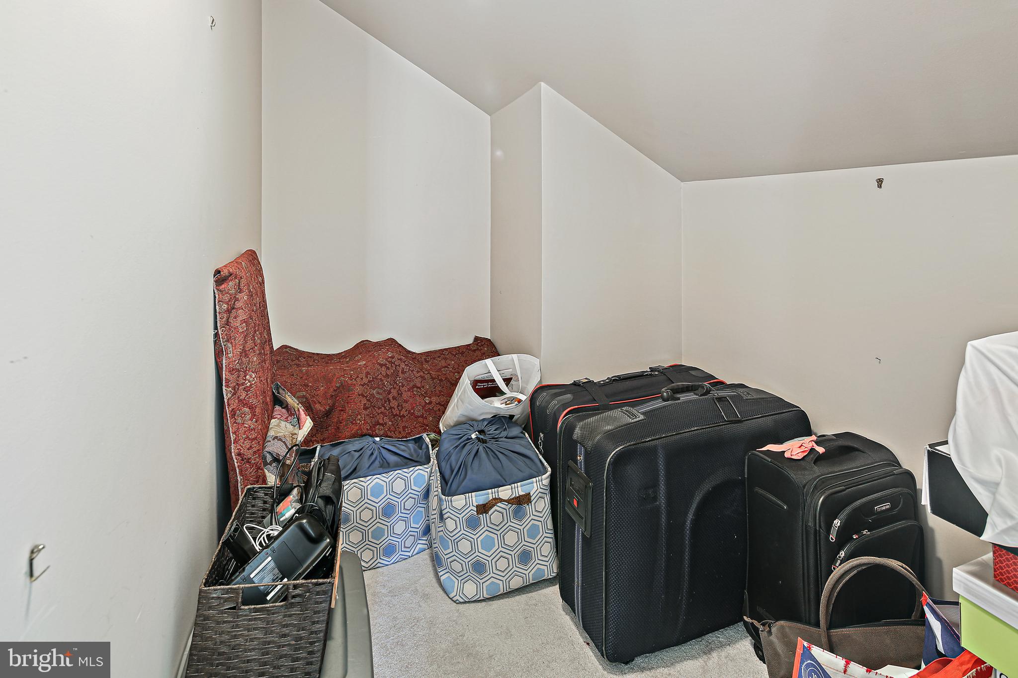 SEMINARY OVERLOOK - Residential