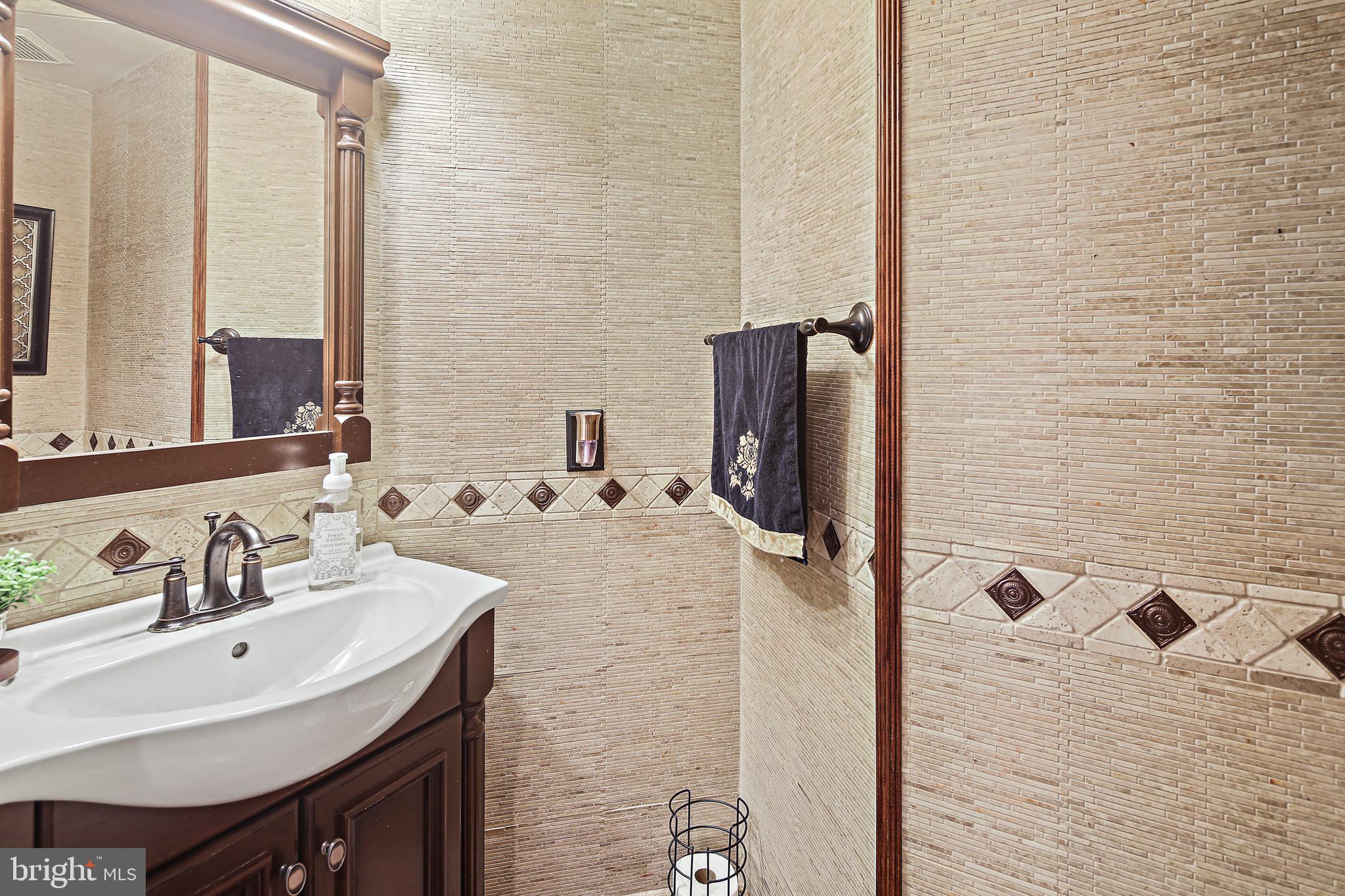 SEMINARY OVERLOOK - Residential