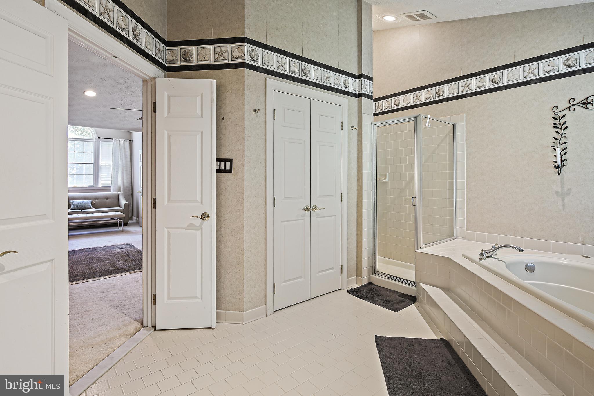 SEMINARY OVERLOOK - Residential