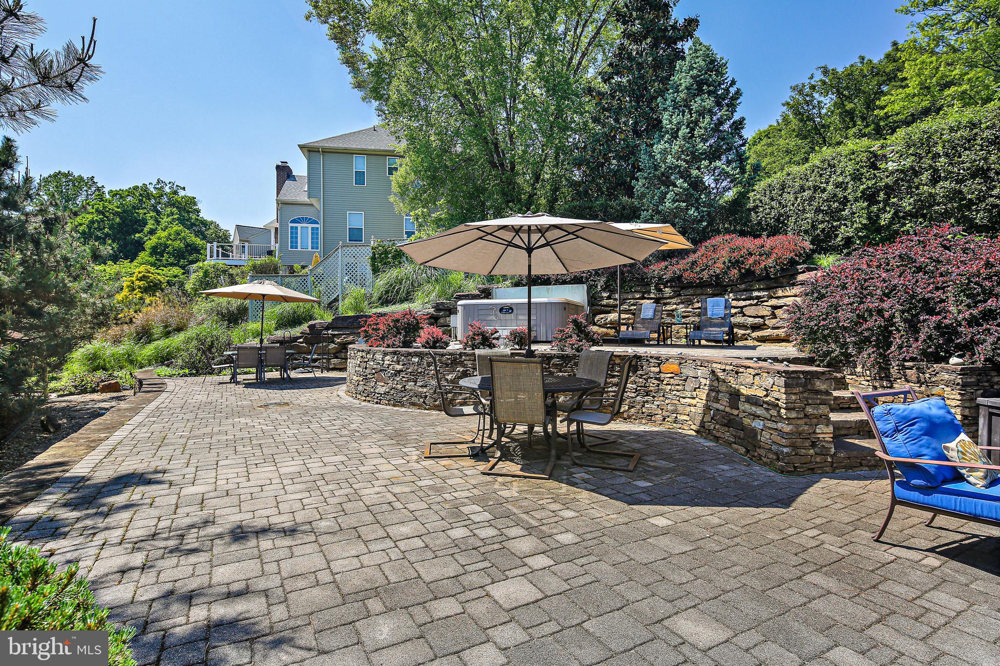 SEMINARY OVERLOOK - Residential