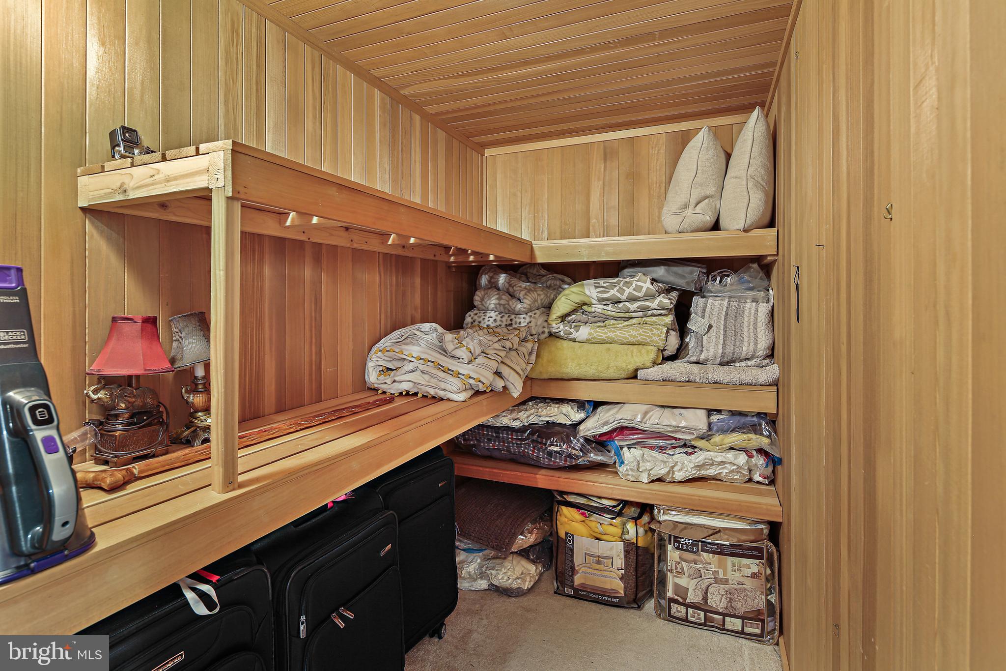 SEMINARY OVERLOOK - Residential