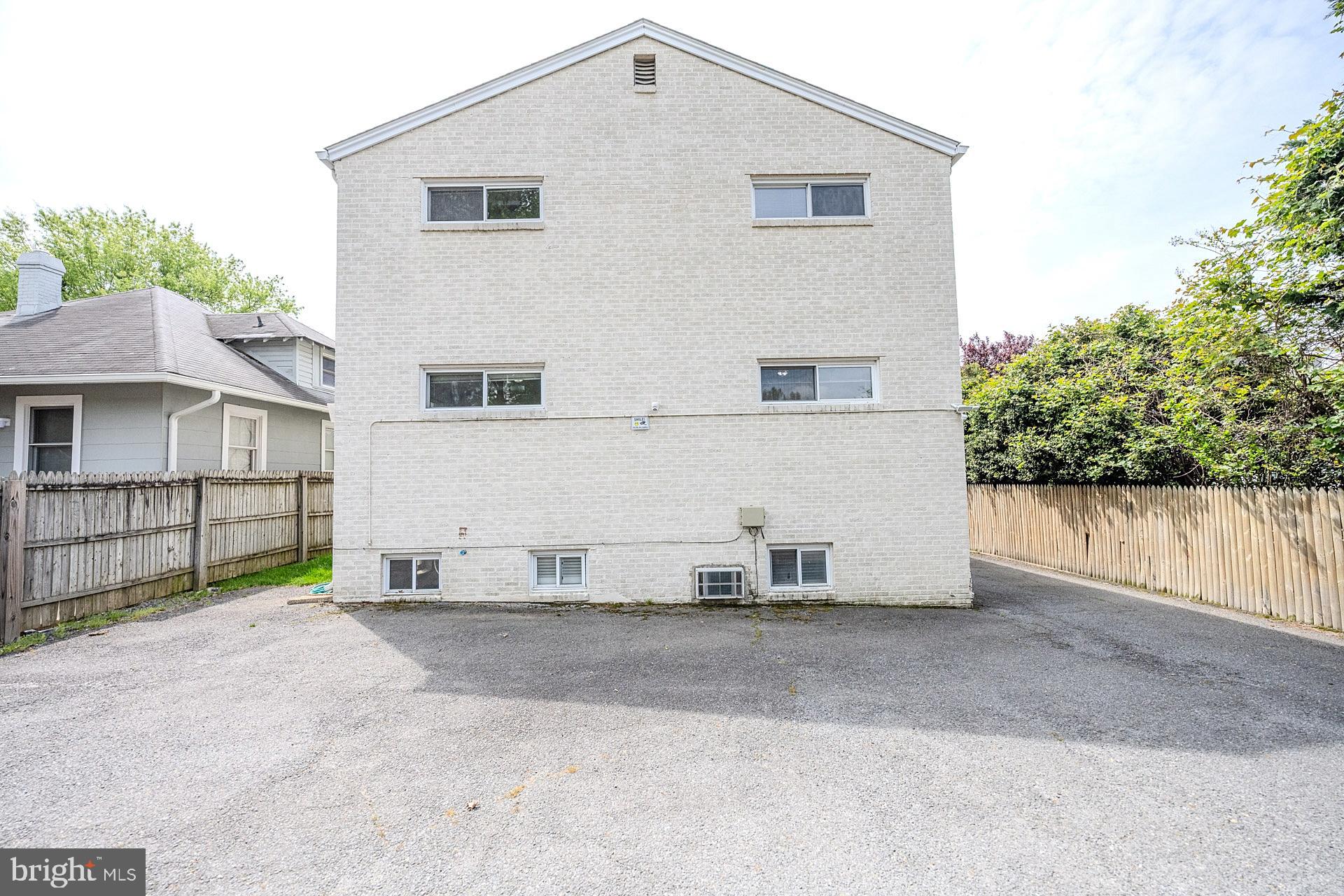 ARLINGTON - Residential Lease