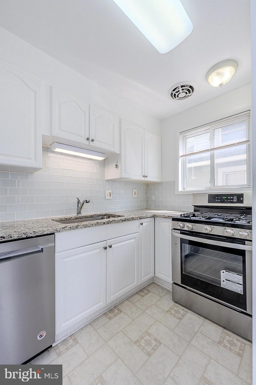 ARLINGTON - Residential Lease