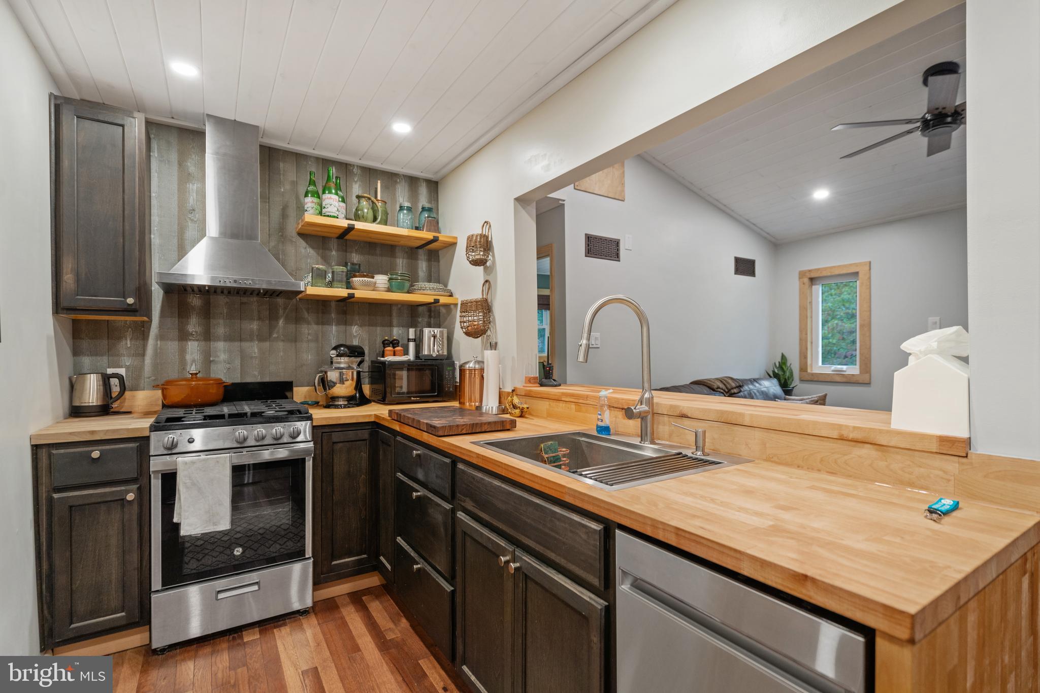 CACAPON RIVER RAPIDS - Residential