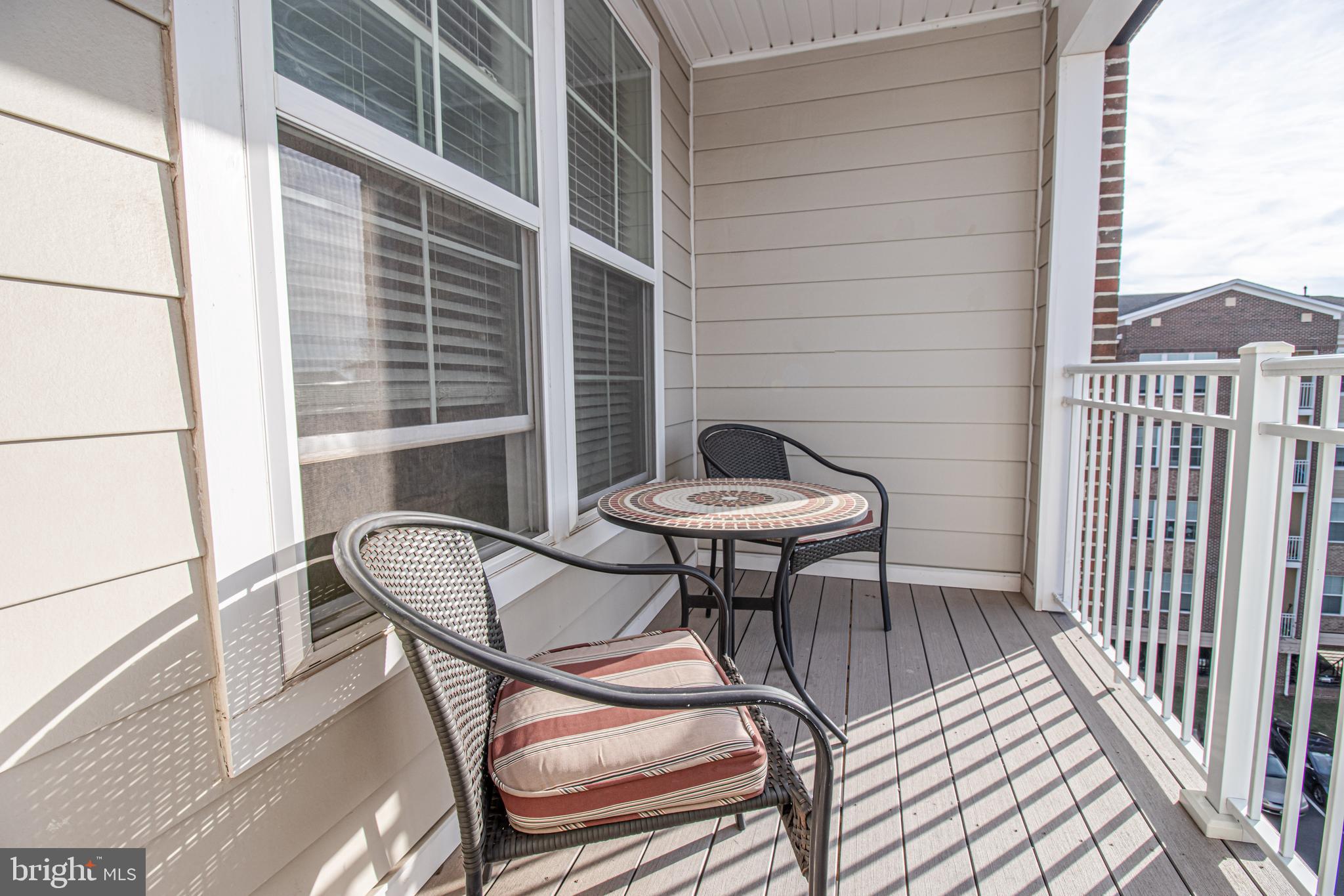 DISCOVERY SQUARE - Residential