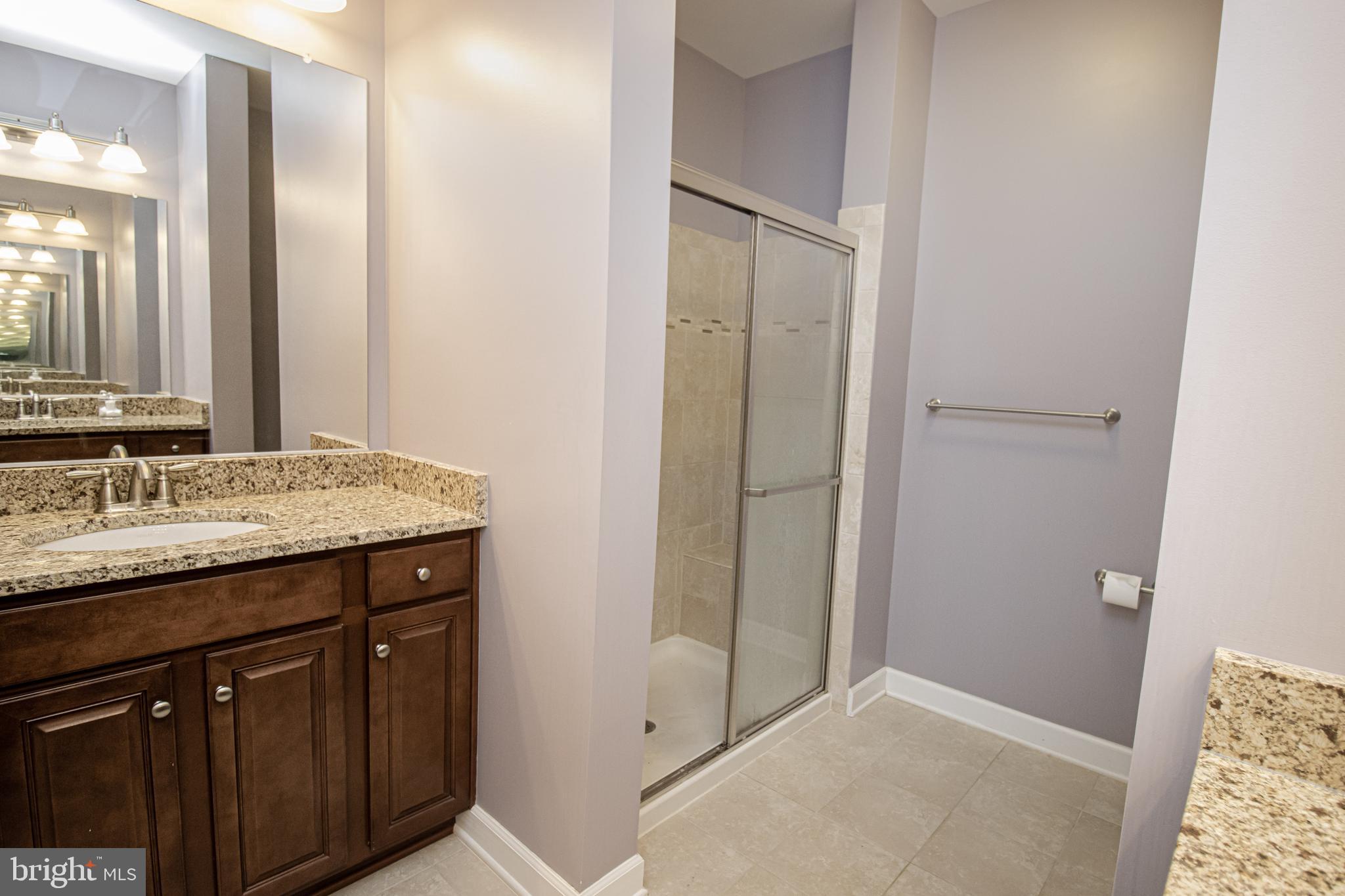 DISCOVERY SQUARE - Residential