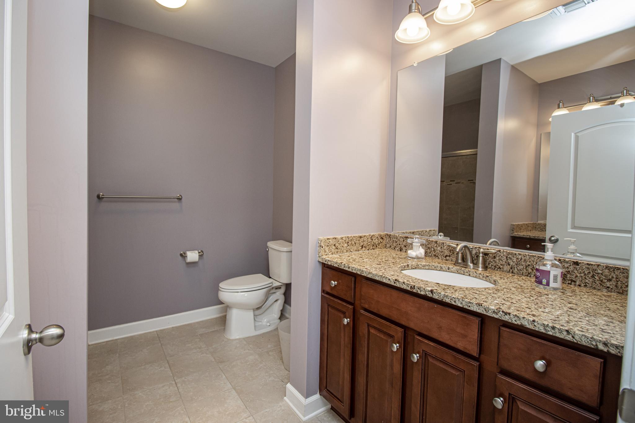 DISCOVERY SQUARE - Residential