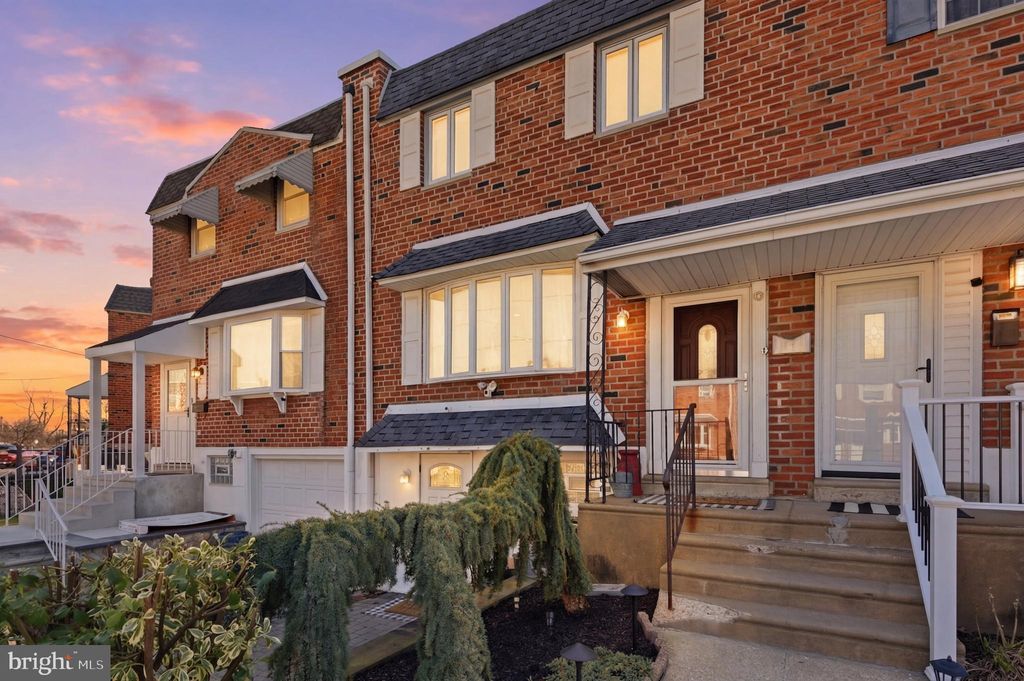 Photo of 12449 Sweet Briar Road, PHILADELPHIA, PA 19154 (MLS # PAPH2598422)