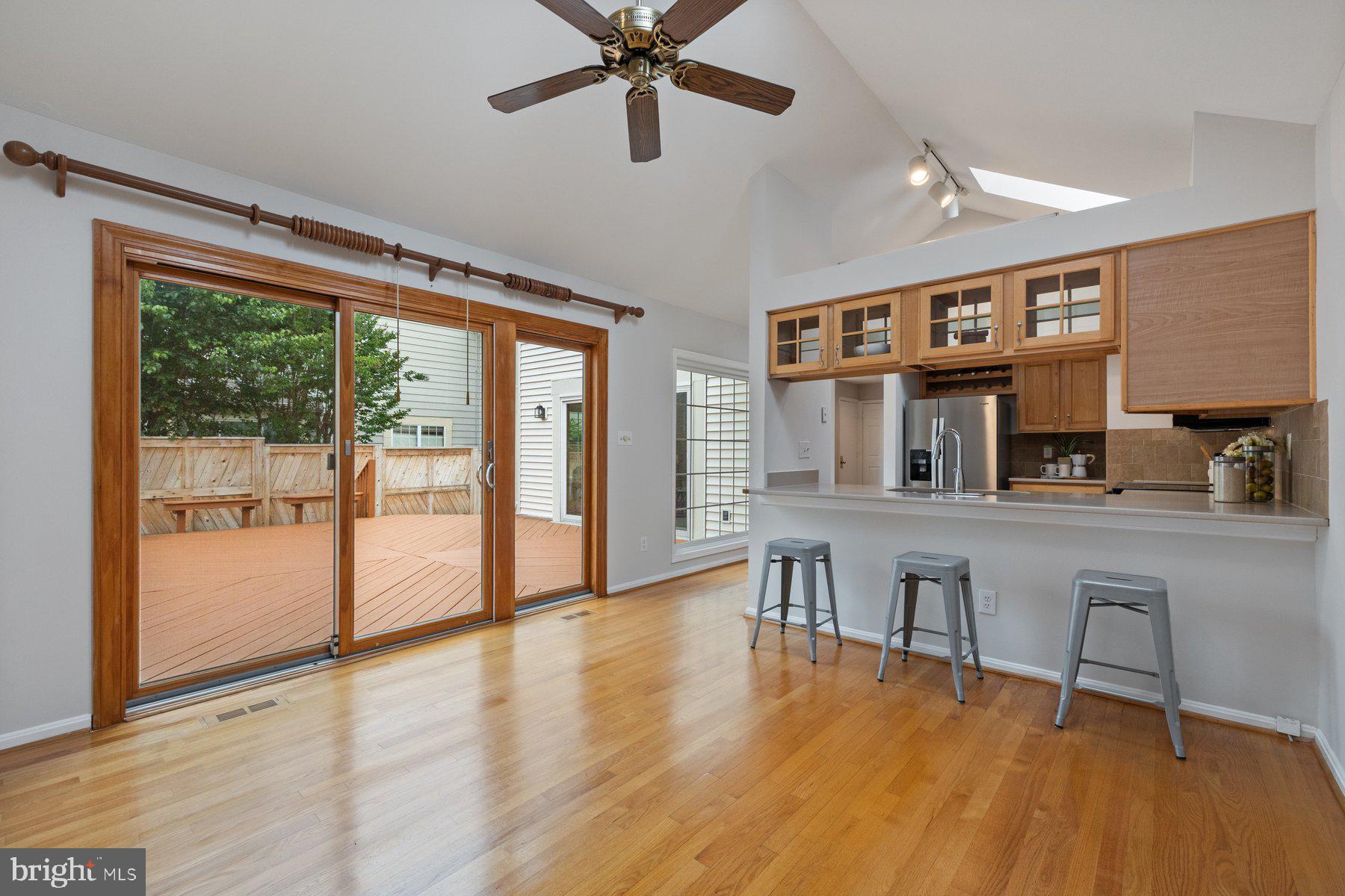 MEADOWGATE - Residential