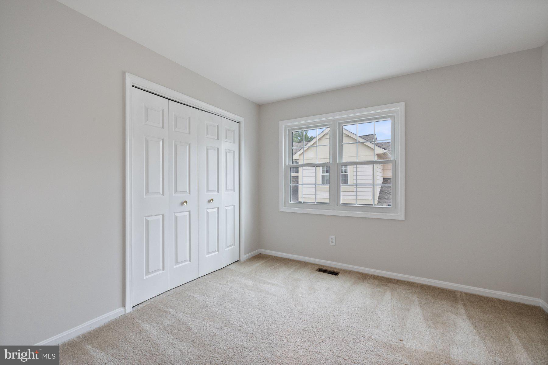 MEADOWGATE - Residential