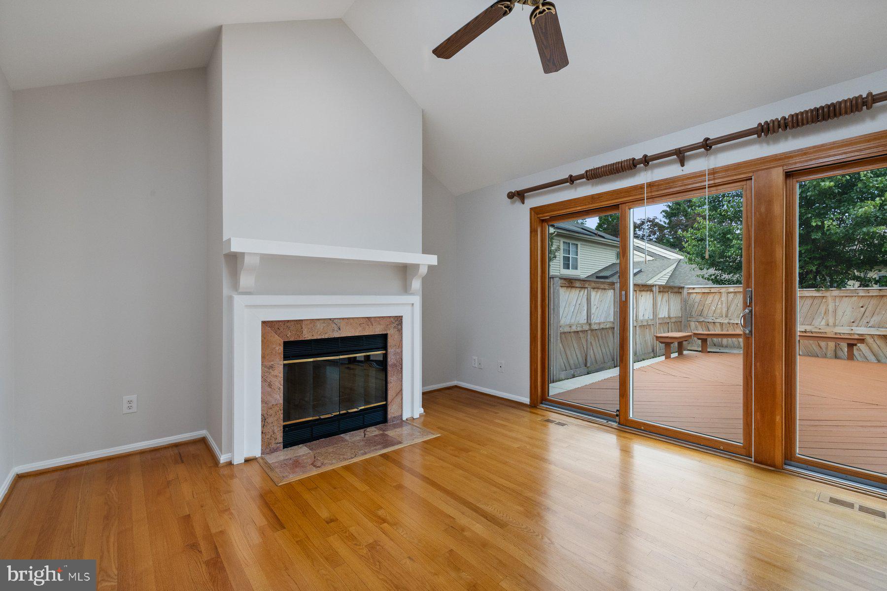 MEADOWGATE - Residential