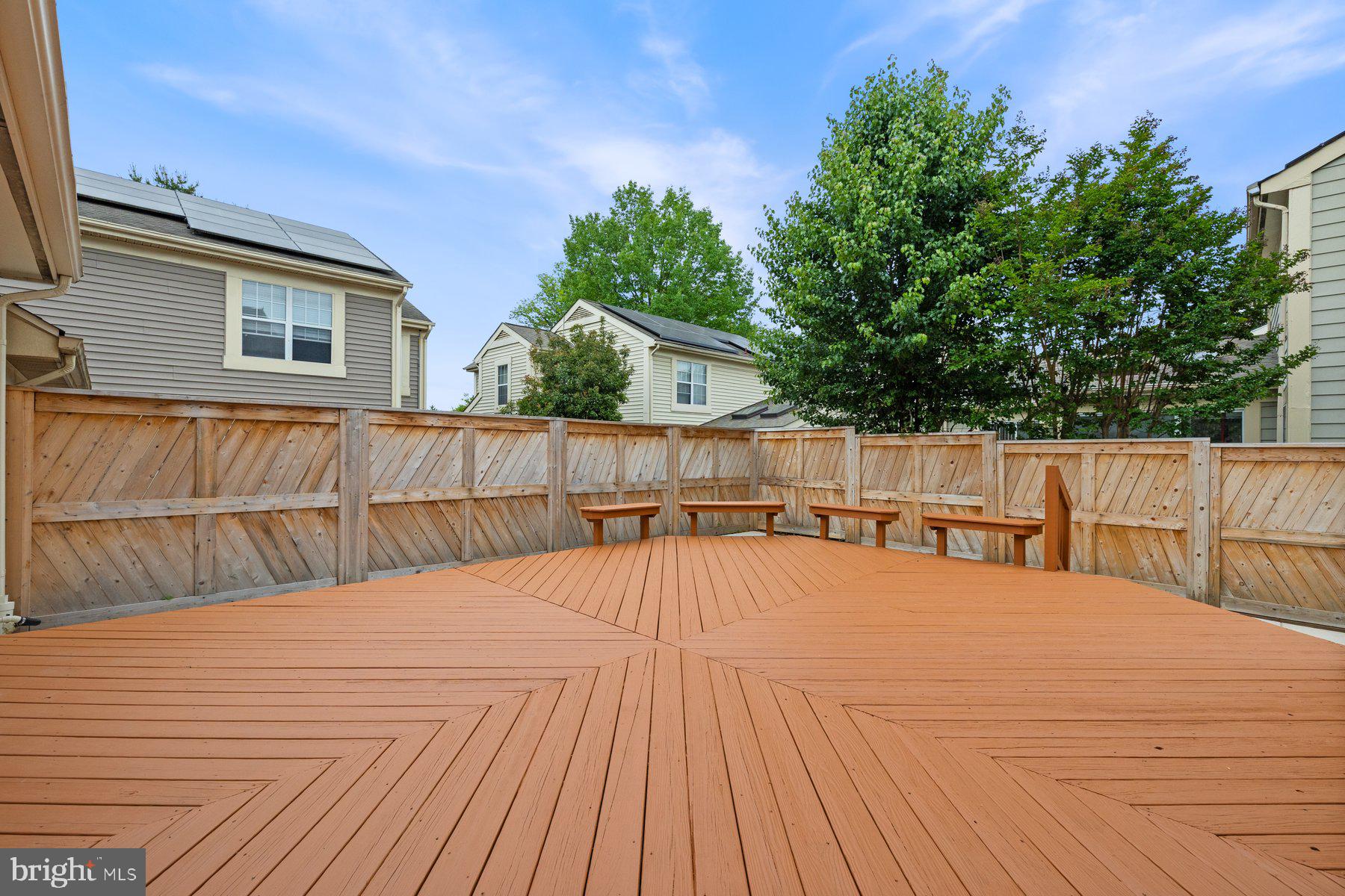 MEADOWGATE - Residential