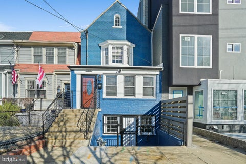 Townhouse For Rent - 207 Kennedy Street<br/> WASHINGTON, DC 20011