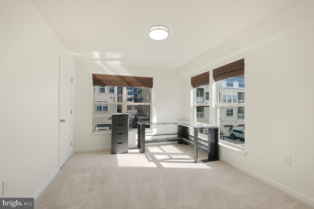 CROWN - Residential