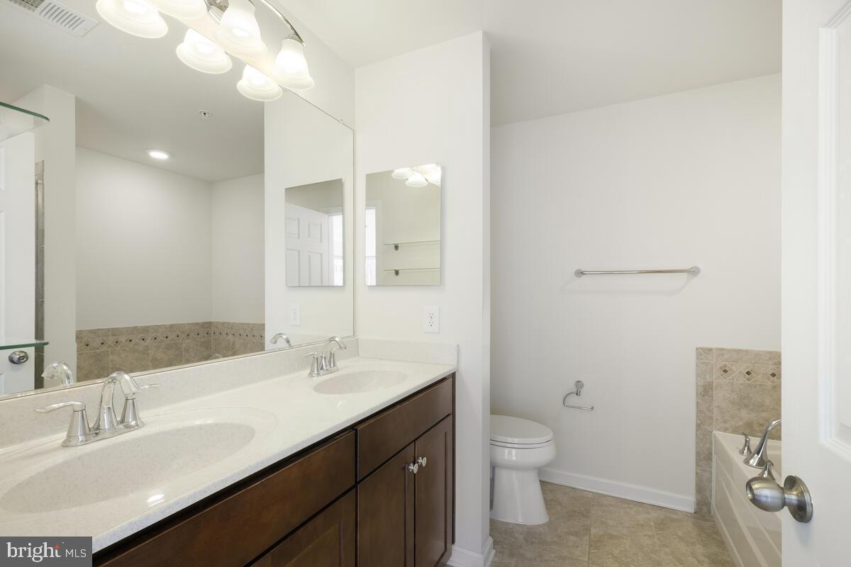 CROWN - Residential