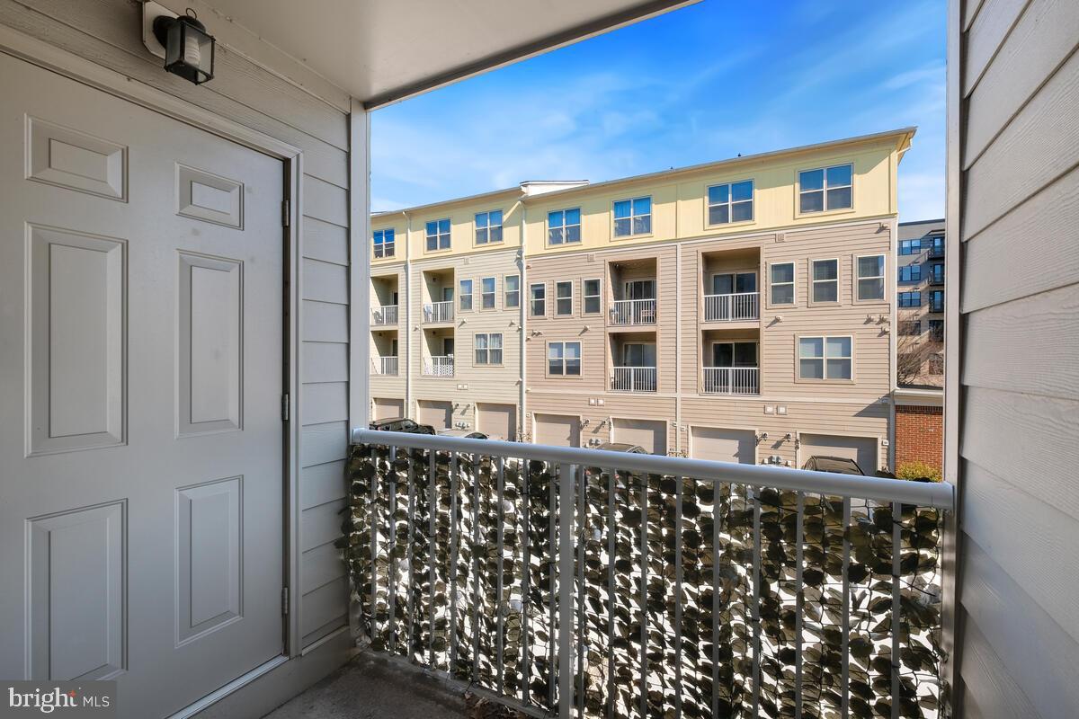 CROWN - Residential