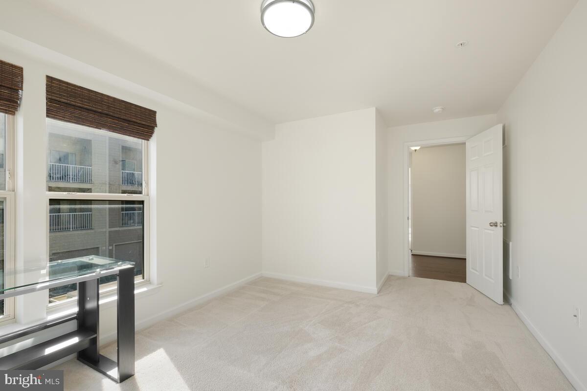 CROWN - Residential