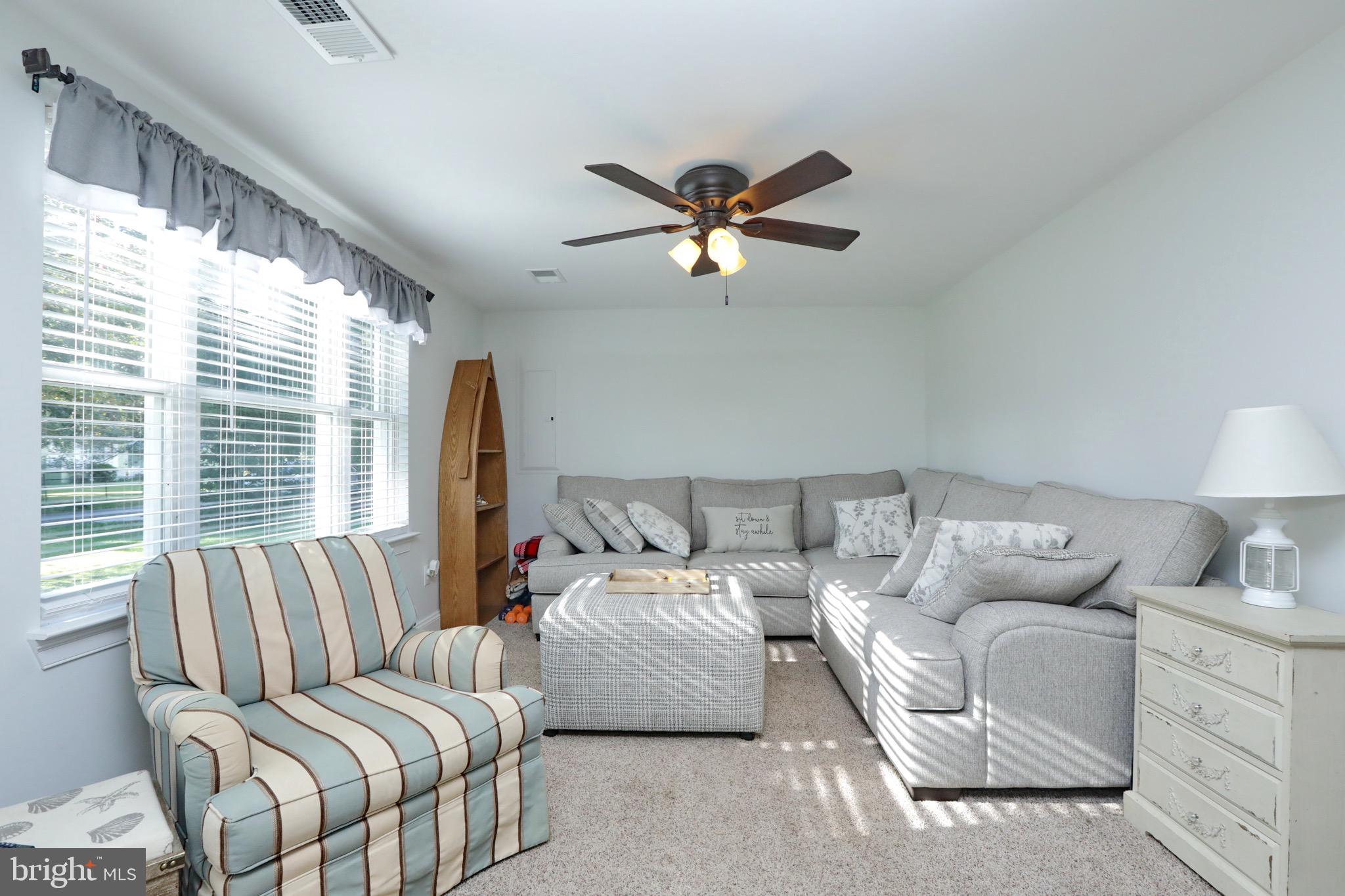 COBB ISLAND - Residential