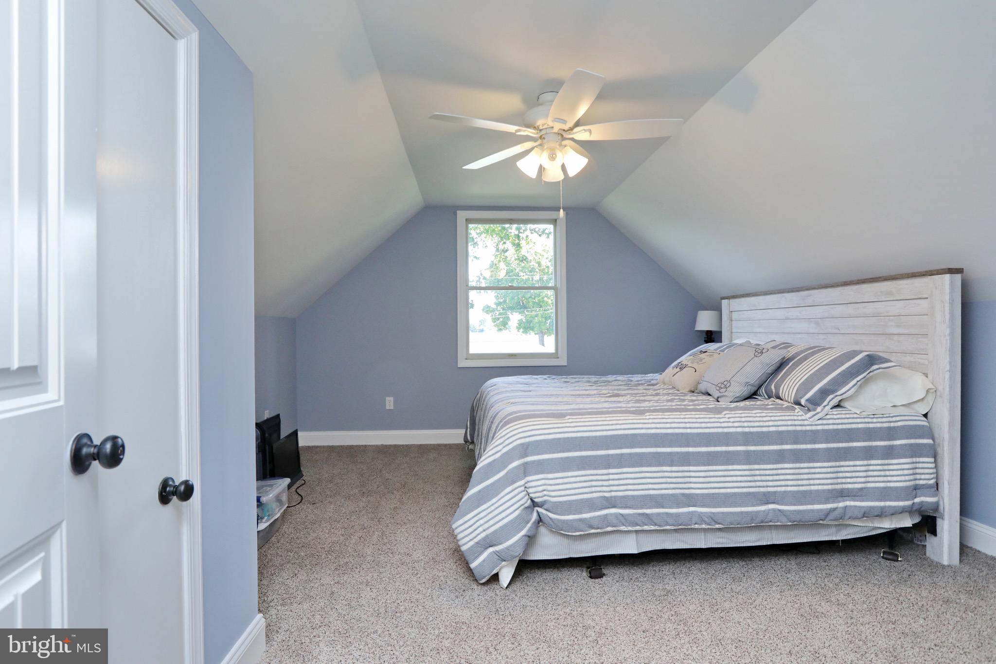 COBB ISLAND - Residential